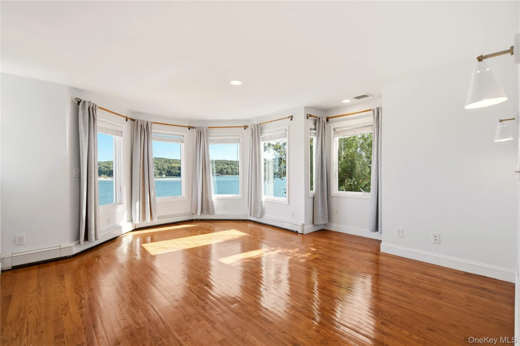 565 Mc Kinley Terrace, Huntington, NY, 5 Bedrooms Bedrooms, 11 Rooms Rooms,3 BathroomsBathrooms,Residential,For Rent,Mc Kinley,0,1062026 565 Mc Kinley Terrace, Huntington, NY, 5 Bedrooms Bedrooms, 11 Rooms Rooms,3 BathroomsBathrooms,Residential,For Rent,Mc Kinley,0,1062026