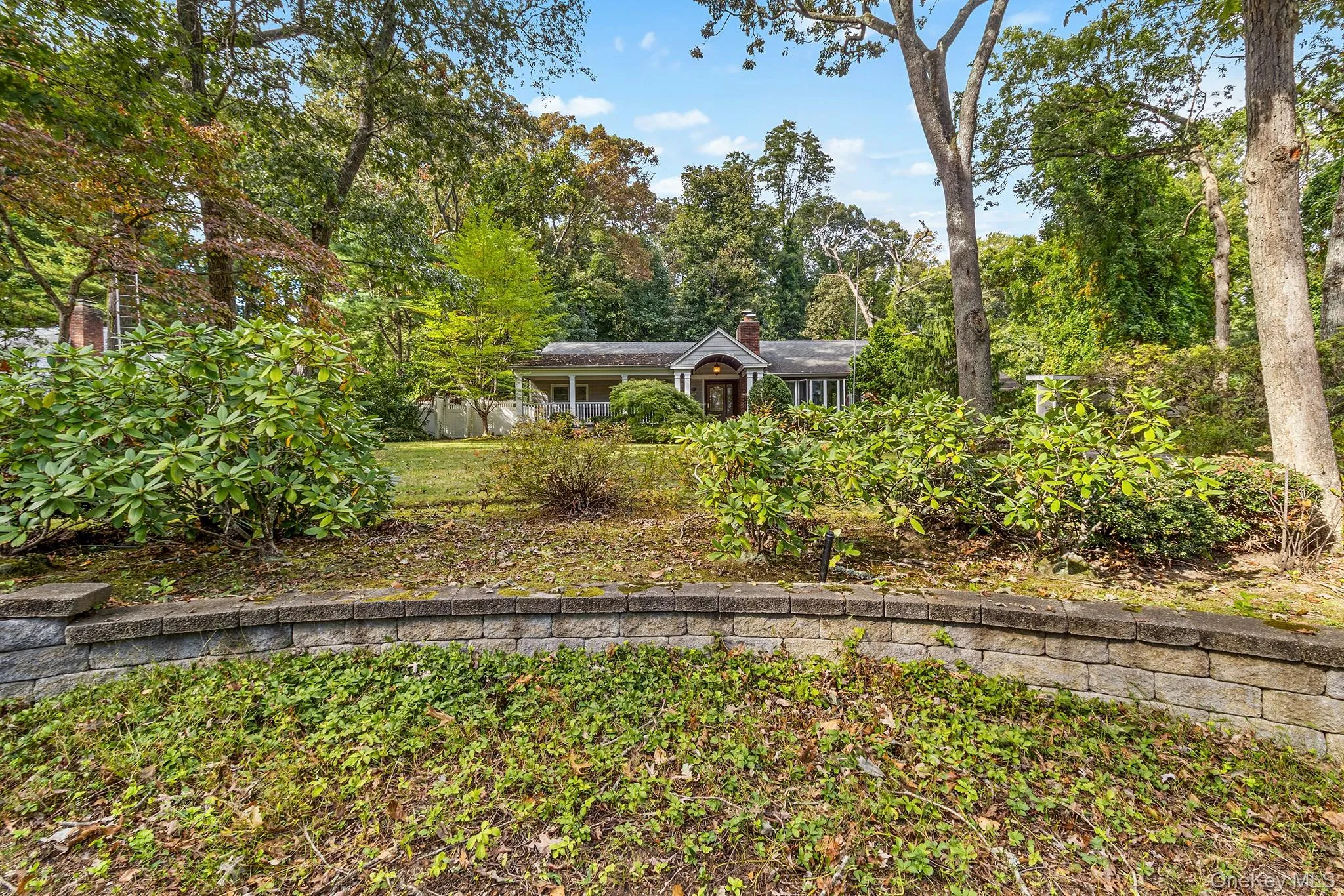 27 Willoughby Path, Huntington, NY, 3 Bedrooms Bedrooms, 7 Rooms Rooms,2 BathroomsBathrooms,Residential,For Rent,Willoughby,0,1062036 27 Willoughby Path, Huntington, NY, 3 Bedrooms Bedrooms, 7 Rooms Rooms,2 BathroomsBathrooms,Residential,For Rent,Willoughby,0,1062036