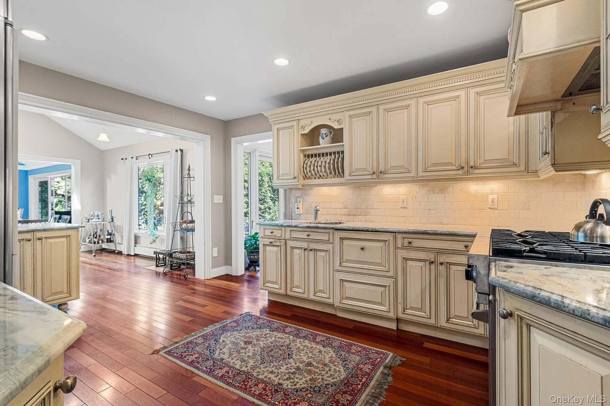 27 Willoughby Path, Huntington, NY, 3 Bedrooms Bedrooms, 7 Rooms Rooms,2 BathroomsBathrooms,Residential,For Rent,Willoughby,0,1062036 27 Willoughby Path, Huntington, NY, 3 Bedrooms Bedrooms, 7 Rooms Rooms,2 BathroomsBathrooms,Residential,For Rent,Willoughby,0,1062036