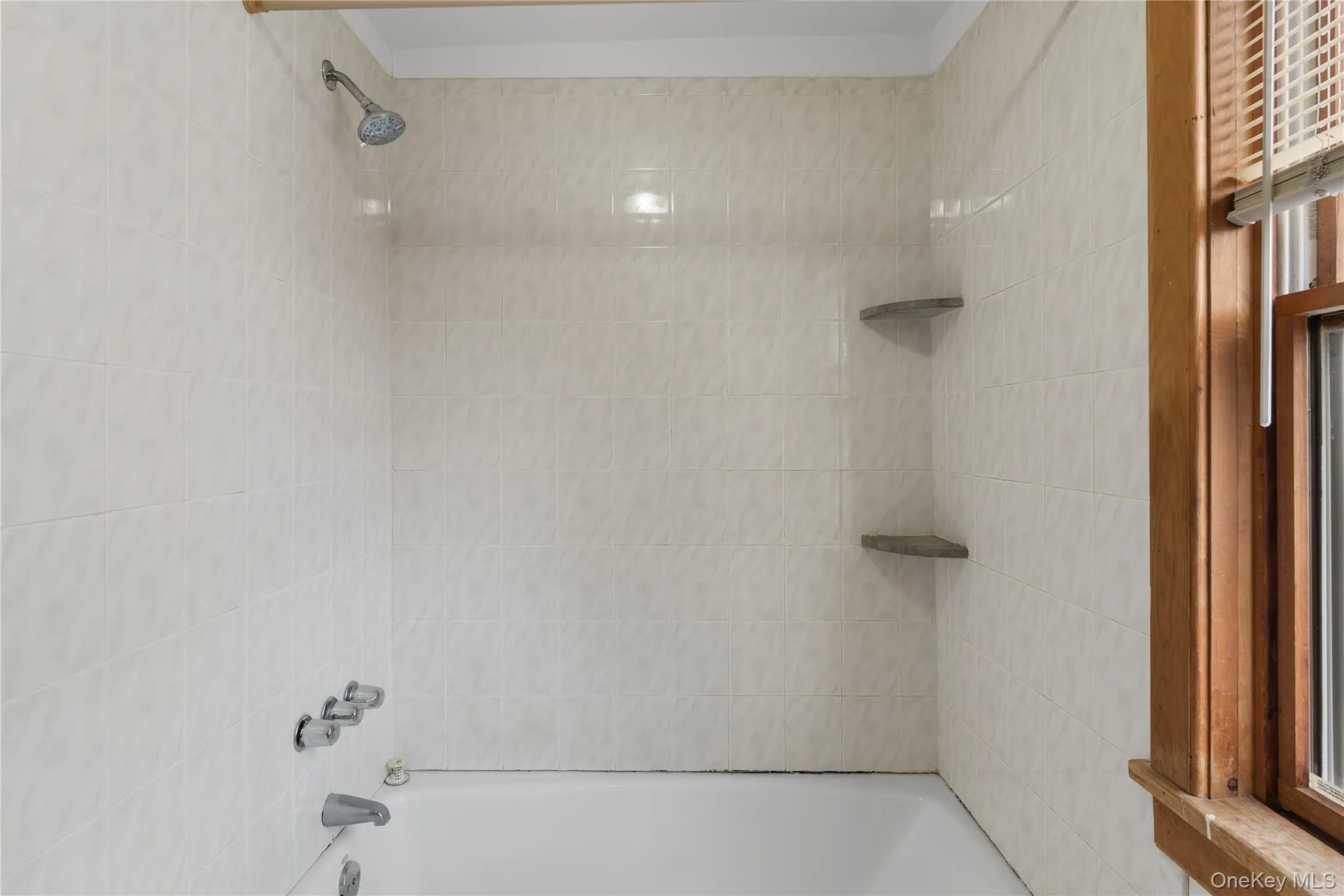 17 Grant Street, Middletown, NY, 2 Bedrooms Bedrooms, 5 Rooms Rooms,1 BathroomBathrooms,Residential,For Rent,Grant,0,1062037 17 Grant Street, Middletown, NY, 2 Bedrooms Bedrooms, 5 Rooms Rooms,1 BathroomBathrooms,Residential,For Rent,Grant,0,1062037