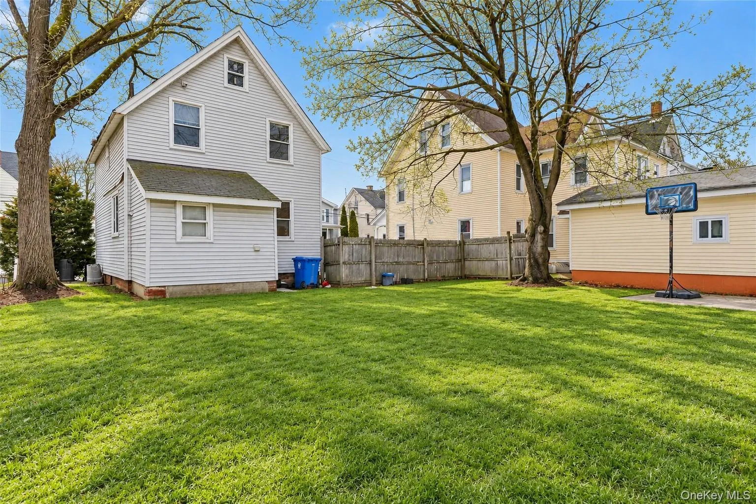 17 Grant Street, Middletown, NY, 2 Bedrooms Bedrooms, 5 Rooms Rooms,1 BathroomBathrooms,Residential,For Rent,Grant,0,1062037 17 Grant Street, Middletown, NY, 2 Bedrooms Bedrooms, 5 Rooms Rooms,1 BathroomBathrooms,Residential,For Rent,Grant,0,1062037