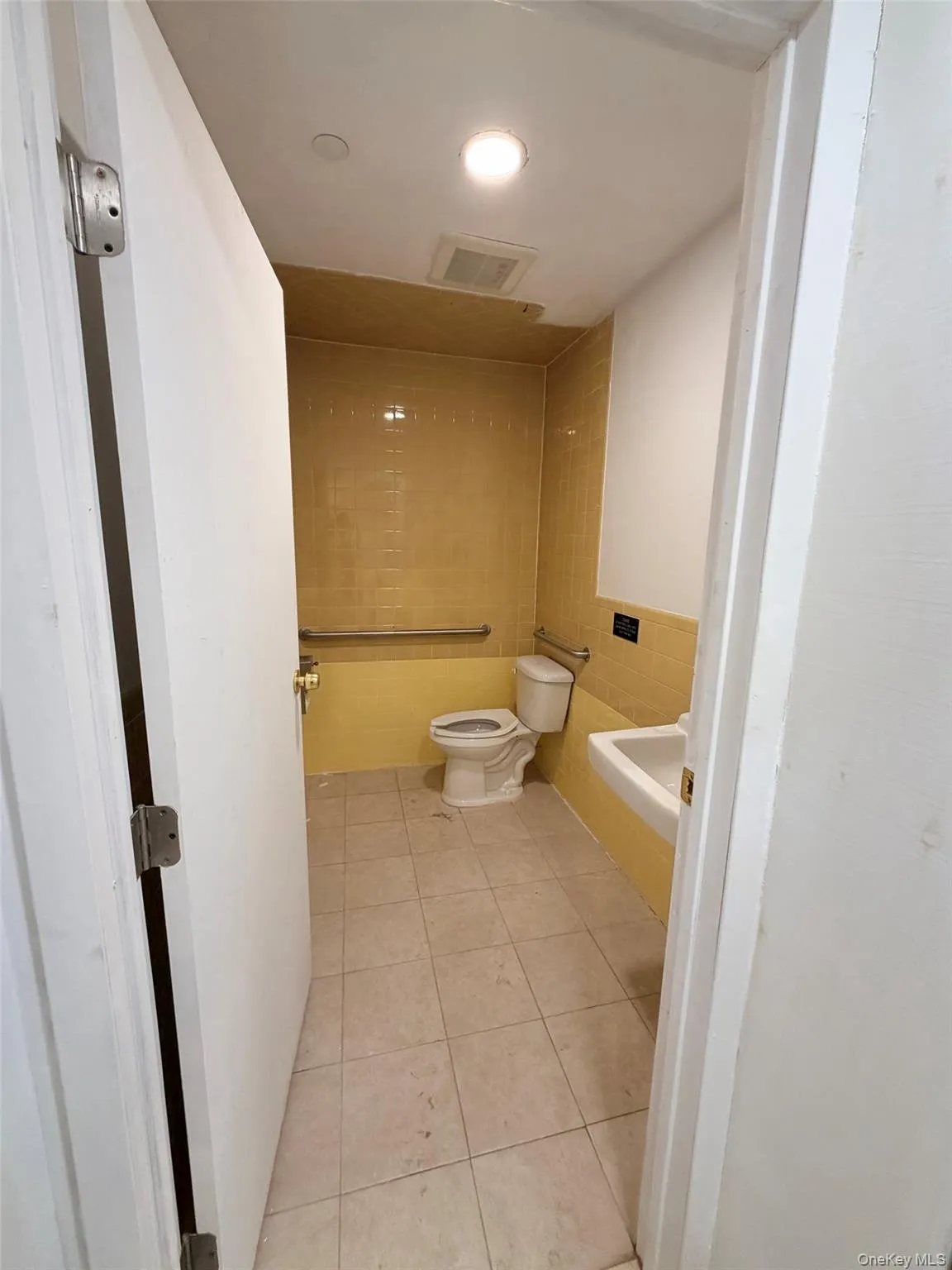 142-01 37th Avenue, New York, NY, ,Commercial Lease,For Rent,37th,0,1062042 142-01 37th Avenue, New York, NY, ,Commercial Lease,For Rent,37th,0,1062042