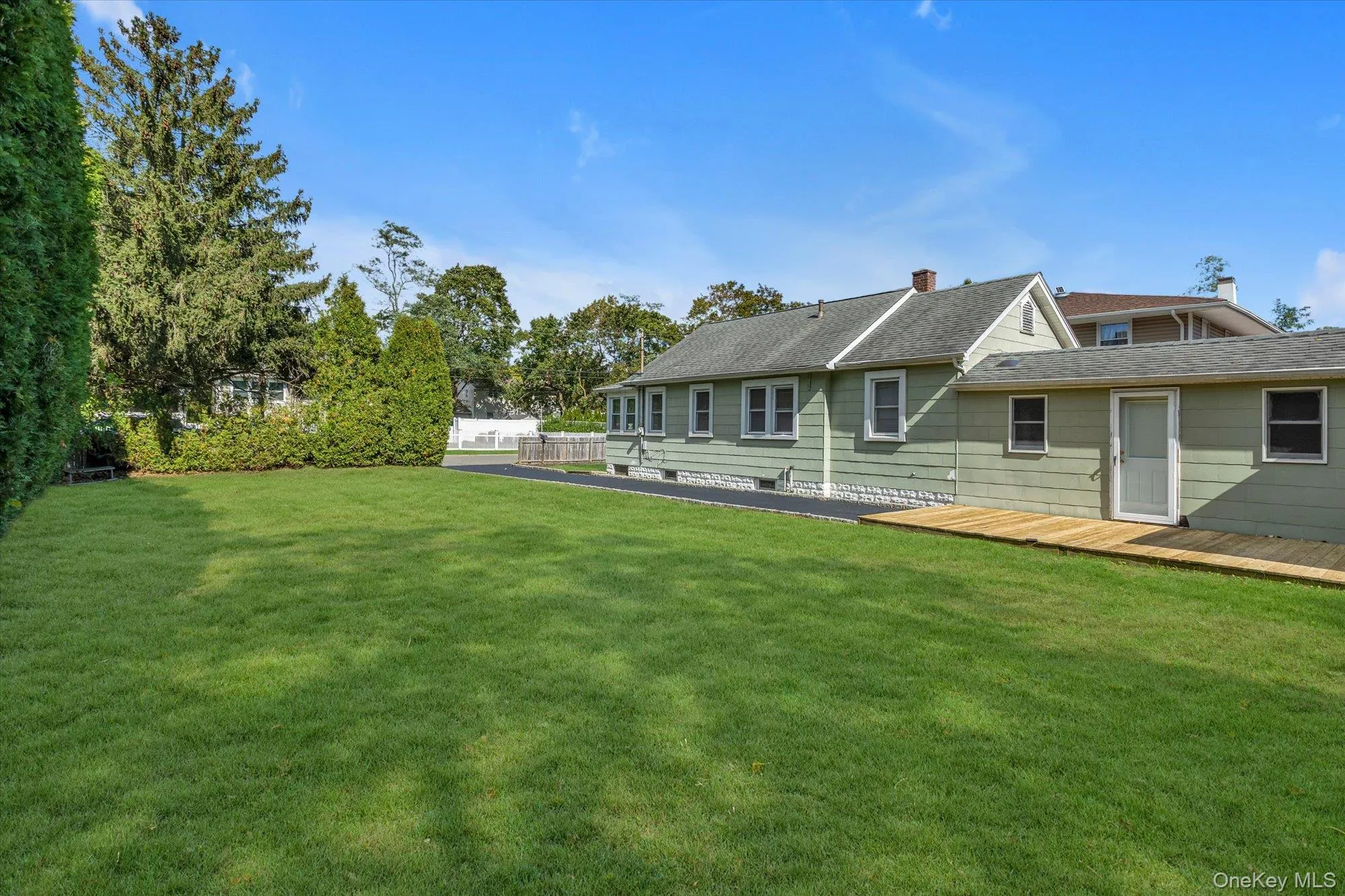 8 Rockne Street, Huntington, NY, 2 Bedrooms Bedrooms, 6 Rooms Rooms,1 BathroomBathrooms,Residential,For Rent,Rockne,0,1062045 8 Rockne Street, Huntington, NY, 2 Bedrooms Bedrooms, 6 Rooms Rooms,1 BathroomBathrooms,Residential,For Rent,Rockne,0,1062045