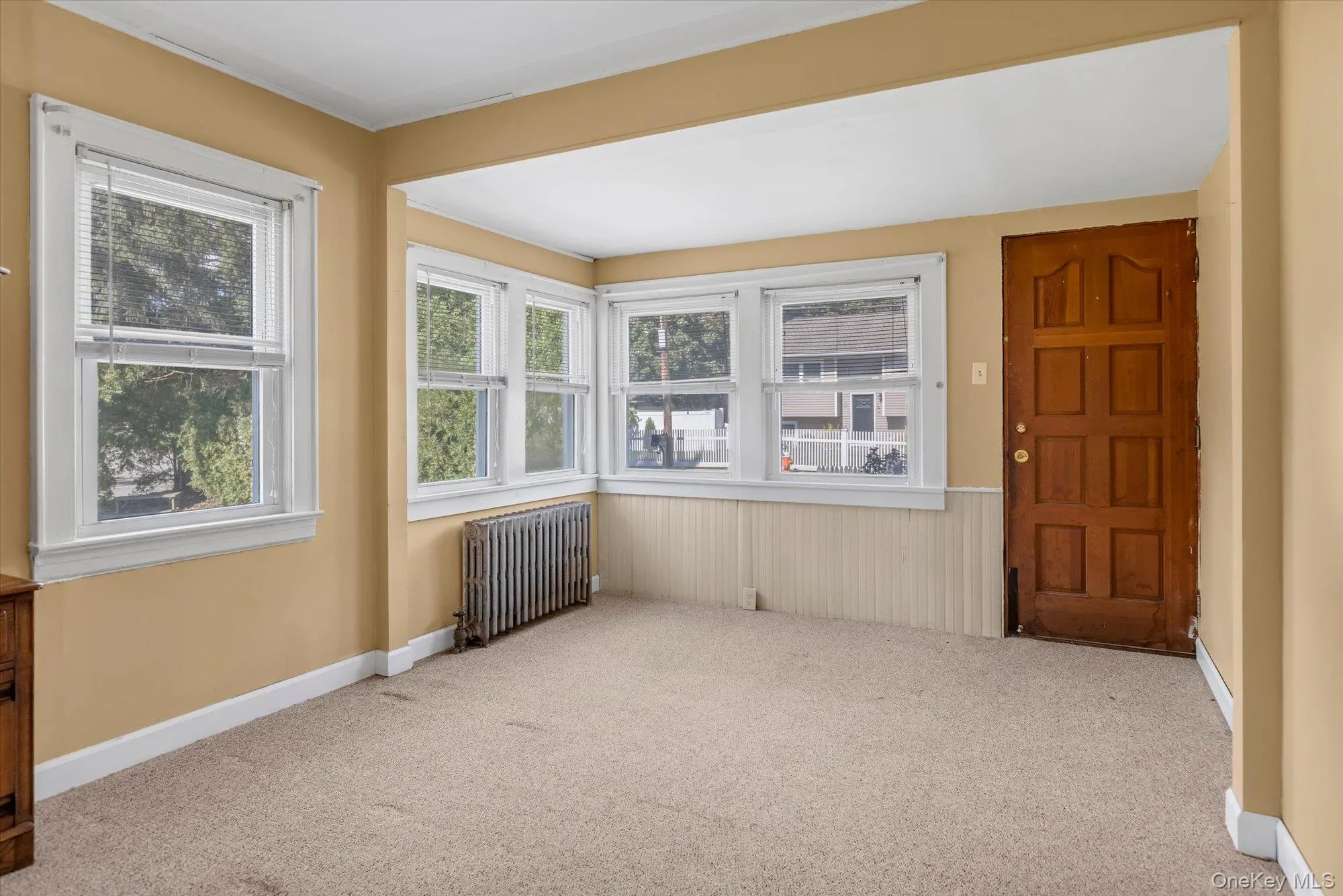 8 Rockne Street, Huntington, NY, 2 Bedrooms Bedrooms, 6 Rooms Rooms,1 BathroomBathrooms,Residential,For Rent,Rockne,0,1062045 8 Rockne Street, Huntington, NY, 2 Bedrooms Bedrooms, 6 Rooms Rooms,1 BathroomBathrooms,Residential,For Rent,Rockne,0,1062045