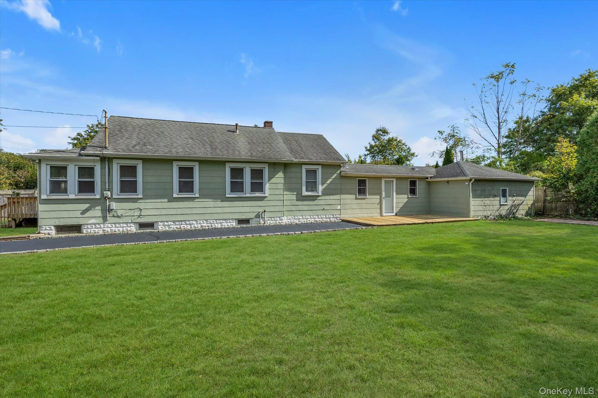8 Rockne Street, Huntington, NY, 2 Bedrooms Bedrooms, 6 Rooms Rooms,1 BathroomBathrooms,Residential,For Rent,Rockne,0,1062045 8 Rockne Street, Huntington, NY, 2 Bedrooms Bedrooms, 6 Rooms Rooms,1 BathroomBathrooms,Residential,For Rent,Rockne,0,1062045