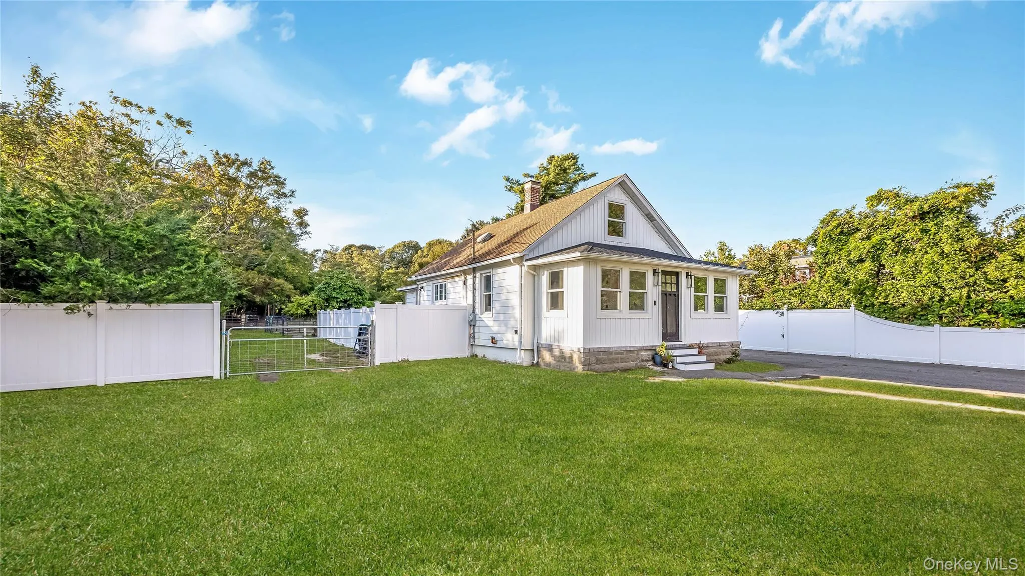 56 Orchard Road, Brookhaven, NY, 3 Bedrooms Bedrooms, 7 Rooms Rooms,1 BathroomBathrooms,Residential,For Rent,Orchard,0,1062051 56 Orchard Road, Brookhaven, NY, 3 Bedrooms Bedrooms, 7 Rooms Rooms,1 BathroomBathrooms,Residential,For Rent,Orchard,0,1062051