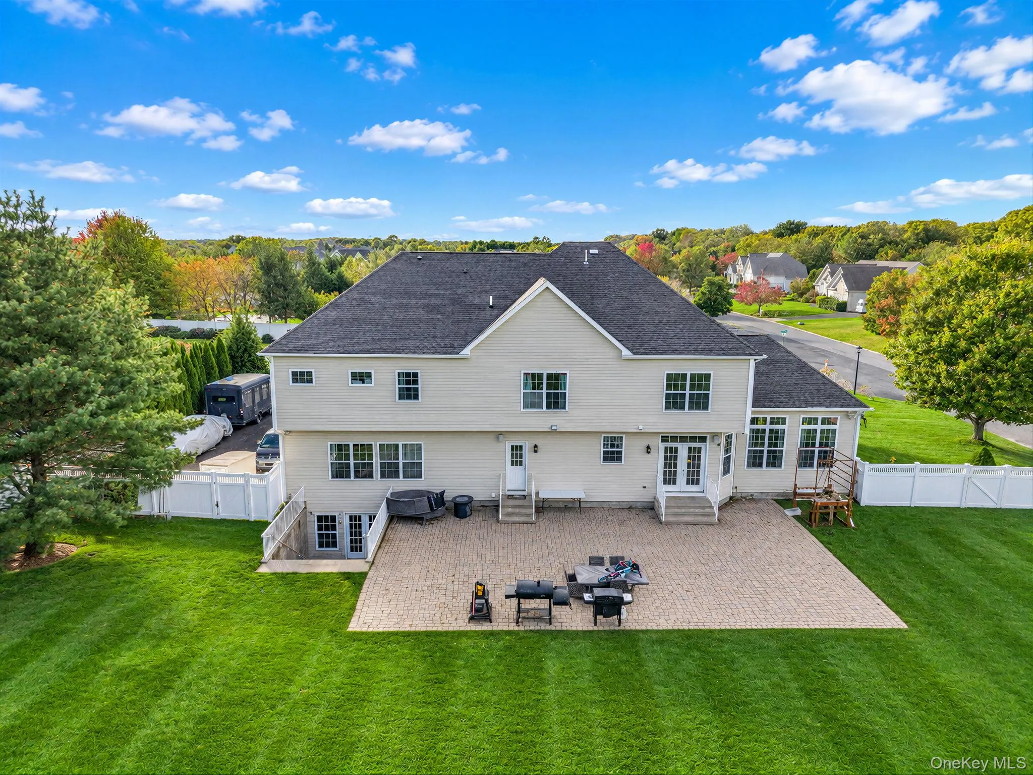 1 Westover Court, Brookhaven, NY, 6 Bedrooms Bedrooms, 15 Rooms Rooms,6 BathroomsBathrooms,Residential,For Rent,Westover,0,1062071 1 Westover Court, Brookhaven, NY, 6 Bedrooms Bedrooms, 15 Rooms Rooms,6 BathroomsBathrooms,Residential,For Rent,Westover,0,1062071