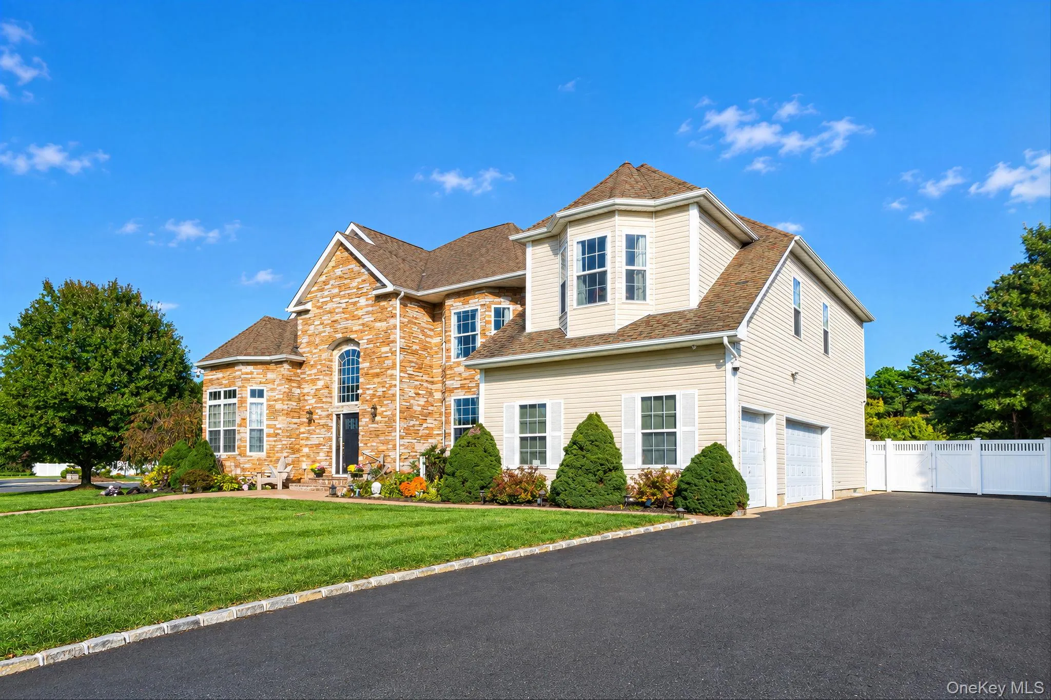 1 Westover Court, Brookhaven, NY, 6 Bedrooms Bedrooms, 15 Rooms Rooms,6 BathroomsBathrooms,Residential,For Rent,Westover,0,1062071 1 Westover Court, Brookhaven, NY, 6 Bedrooms Bedrooms, 15 Rooms Rooms,6 BathroomsBathrooms,Residential,For Rent,Westover,0,1062071