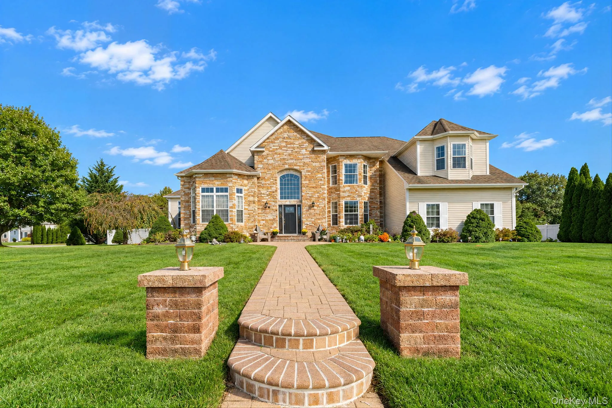 1 Westover Court, Brookhaven, NY, 6 Bedrooms Bedrooms, 15 Rooms Rooms,6 BathroomsBathrooms,Residential,For Rent,Westover,0,1062071 1 Westover Court, Brookhaven, NY, 6 Bedrooms Bedrooms, 15 Rooms Rooms,6 BathroomsBathrooms,Residential,For Rent,Westover,0,1062071