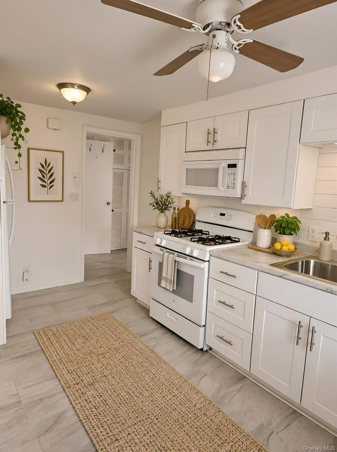 Virtually Staged Kitchen Virtually Staged Kitchen