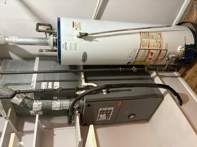 Gas Heating System and Hot Water Heater Gas Heating System and Hot Water Heater