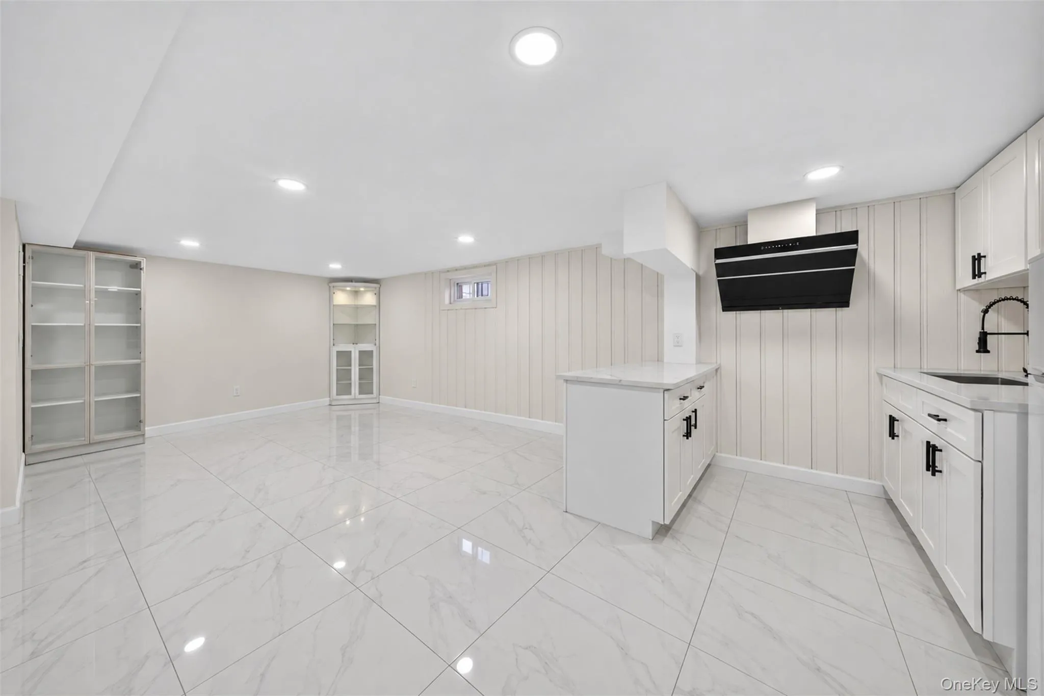 26240 60th Road, New York, NY, 3 Bedroom Bedrooms, 7 Room Rooms,2 BathroomBathrooms,Residential Lease,For Rent,60th,0,1062079 26240 60th Road, New York, NY, 3 Bedroom Bedrooms, 7 Room Rooms,2 BathroomBathrooms,Residential Lease,For Rent,60th,0,1062079