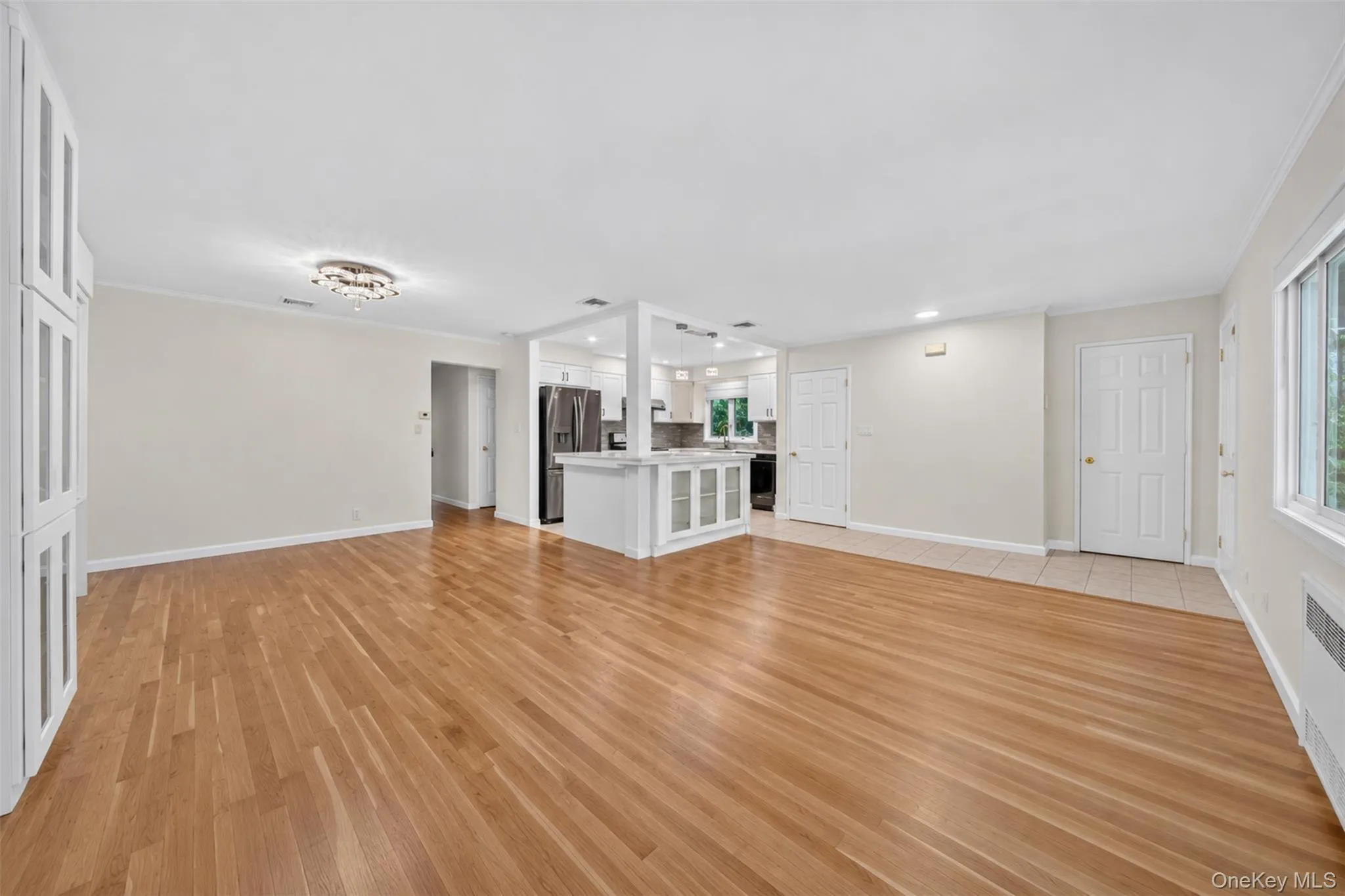 26240 60th Road, New York, NY, 3 Bedroom Bedrooms, 7 Room Rooms,2 BathroomBathrooms,Residential Lease,For Rent,60th,0,1062079 26240 60th Road, New York, NY, 3 Bedroom Bedrooms, 7 Room Rooms,2 BathroomBathrooms,Residential Lease,For Rent,60th,0,1062079