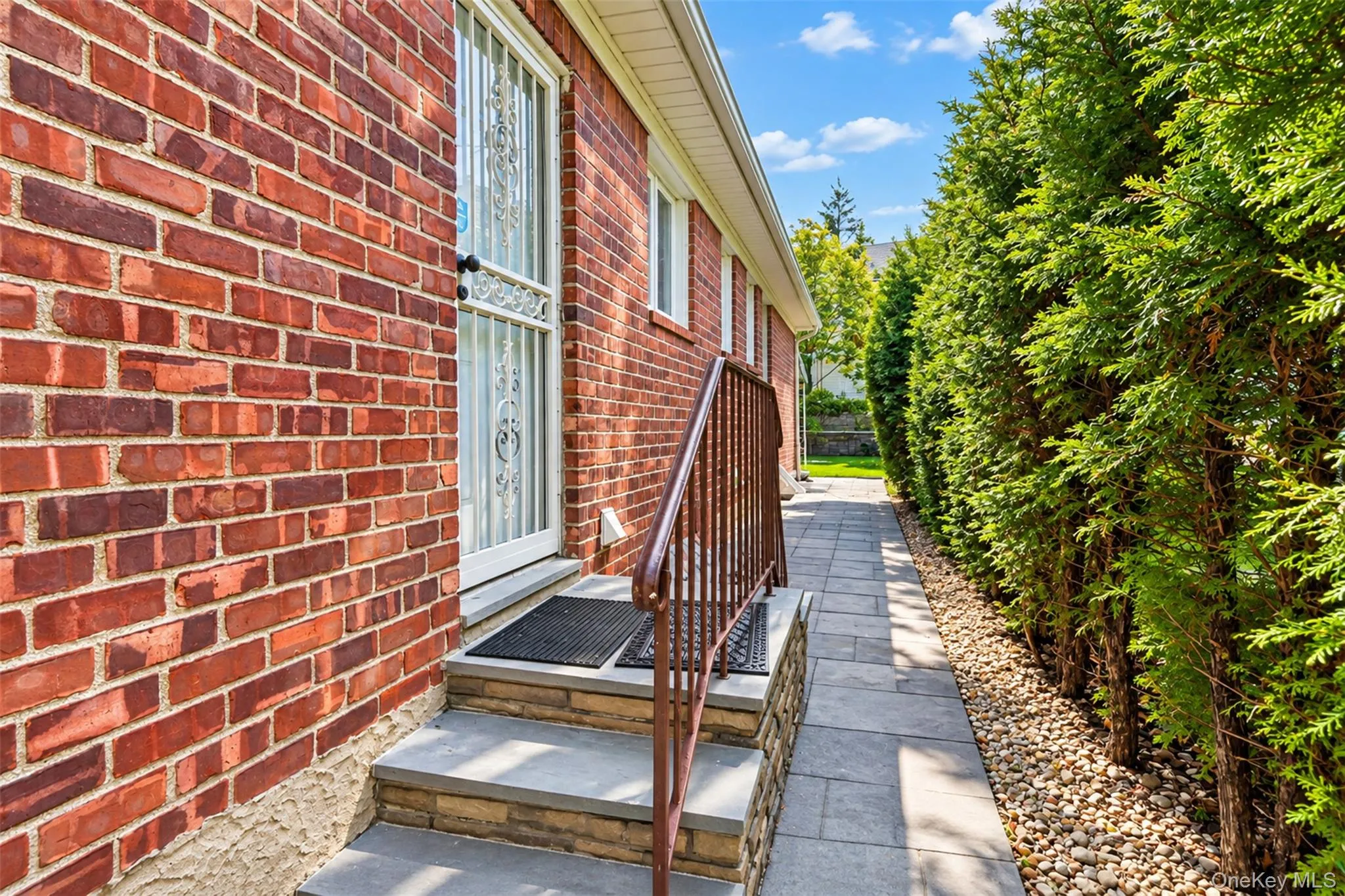 26240 60th Road, New York, NY, 3 Bedroom Bedrooms, 7 Room Rooms,2 BathroomBathrooms,Residential Lease,For Rent,60th,0,1062079 26240 60th Road, New York, NY, 3 Bedroom Bedrooms, 7 Room Rooms,2 BathroomBathrooms,Residential Lease,For Rent,60th,0,1062079
