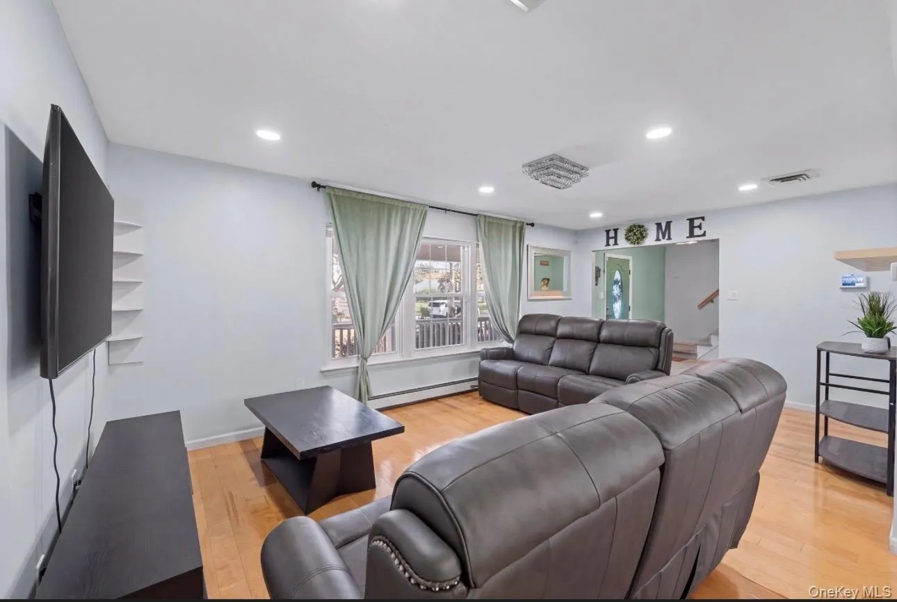 18 Magic Mountain Drive, Brookhaven, NY, 4 Bedrooms Bedrooms, 6 Rooms Rooms,3 BathroomsBathrooms,Residential,For Rent,Magic Mountain,0,1062087 18 Magic Mountain Drive, Brookhaven, NY, 4 Bedrooms Bedrooms, 6 Rooms Rooms,3 BathroomsBathrooms,Residential,For Rent,Magic Mountain,0,1062087