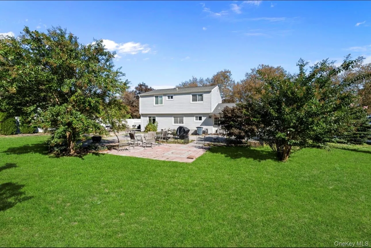 18 Magic Mountain Drive, Brookhaven, NY, 4 Bedrooms Bedrooms, 6 Rooms Rooms,3 BathroomsBathrooms,Residential,For Rent,Magic Mountain,0,1062087 18 Magic Mountain Drive, Brookhaven, NY, 4 Bedrooms Bedrooms, 6 Rooms Rooms,3 BathroomsBathrooms,Residential,For Rent,Magic Mountain,0,1062087