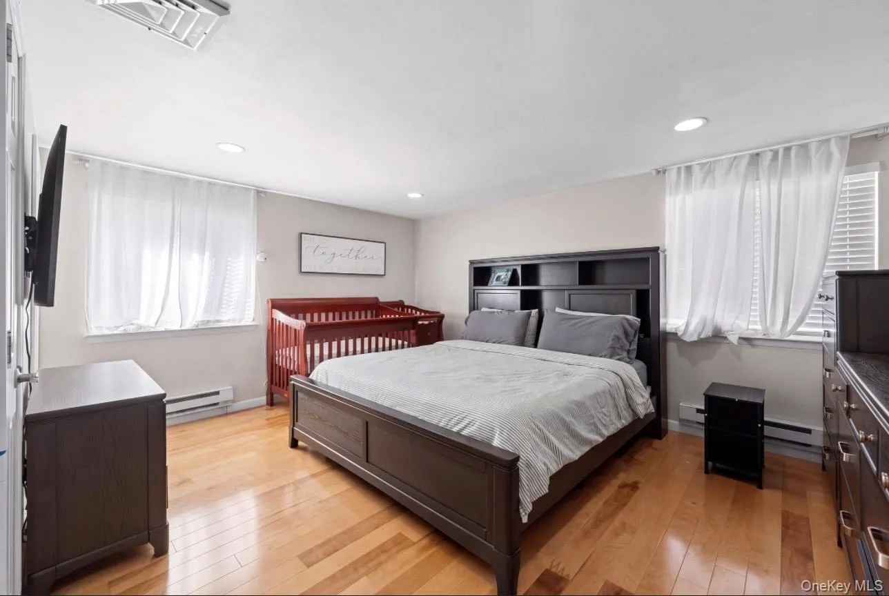 18 Magic Mountain Drive, Brookhaven, NY, 4 Bedrooms Bedrooms, 6 Rooms Rooms,3 BathroomsBathrooms,Residential,For Rent,Magic Mountain,0,1062087 18 Magic Mountain Drive, Brookhaven, NY, 4 Bedrooms Bedrooms, 6 Rooms Rooms,3 BathroomsBathrooms,Residential,For Rent,Magic Mountain,0,1062087