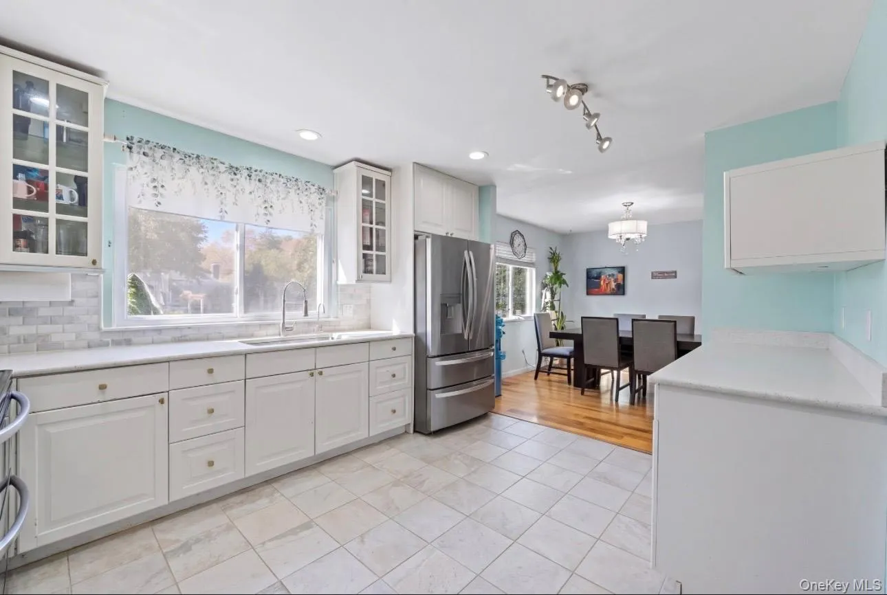 18 Magic Mountain Drive, Brookhaven, NY, 4 Bedrooms Bedrooms, 6 Rooms Rooms,3 BathroomsBathrooms,Residential,For Rent,Magic Mountain,0,1062087 18 Magic Mountain Drive, Brookhaven, NY, 4 Bedrooms Bedrooms, 6 Rooms Rooms,3 BathroomsBathrooms,Residential,For Rent,Magic Mountain,0,1062087