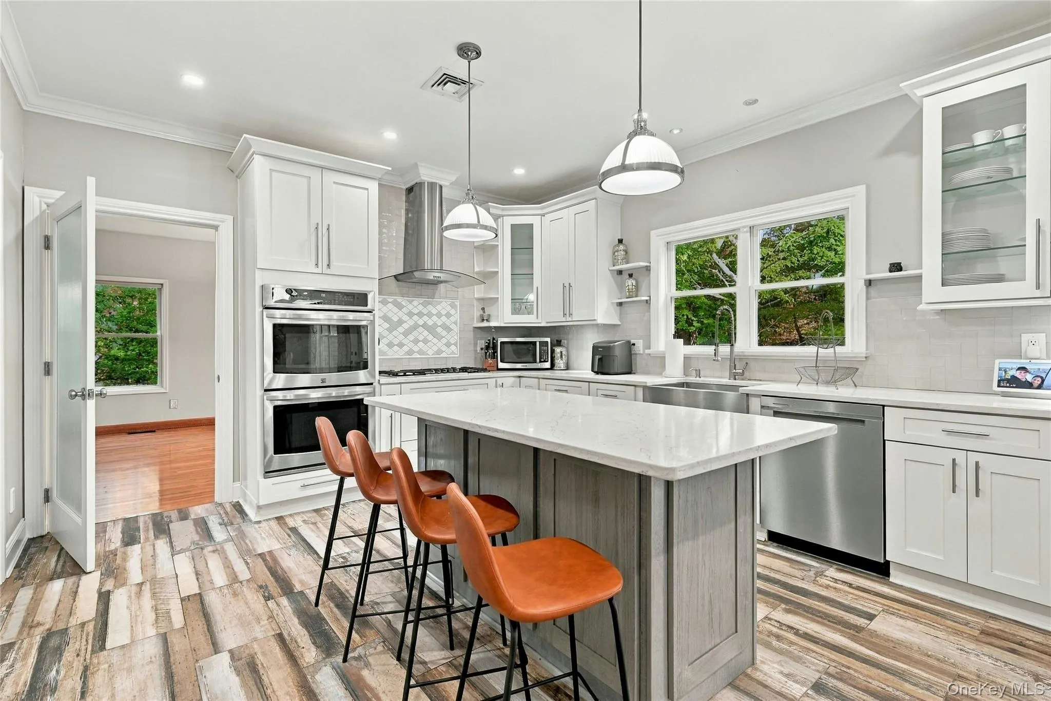 23 Moss Creek Lane, Brookhaven, NY, 5 Bedrooms Bedrooms, 11 Rooms Rooms,4 BathroomsBathrooms,Residential,For Rent,Moss Creek,0,1062088 23 Moss Creek Lane, Brookhaven, NY, 5 Bedrooms Bedrooms, 11 Rooms Rooms,4 BathroomsBathrooms,Residential,For Rent,Moss Creek,0,1062088