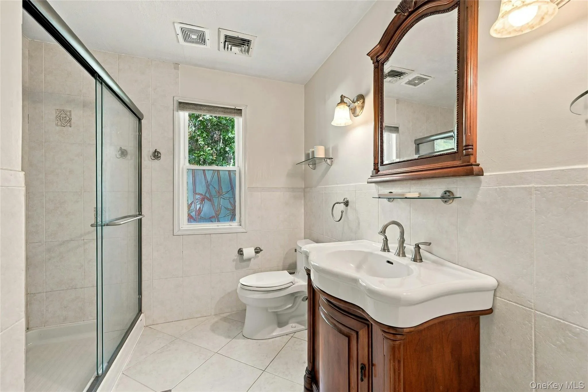 23 Moss Creek Lane, Brookhaven, NY, 5 Bedrooms Bedrooms, 11 Rooms Rooms,4 BathroomsBathrooms,Residential,For Rent,Moss Creek,0,1062088 23 Moss Creek Lane, Brookhaven, NY, 5 Bedrooms Bedrooms, 11 Rooms Rooms,4 BathroomsBathrooms,Residential,For Rent,Moss Creek,0,1062088