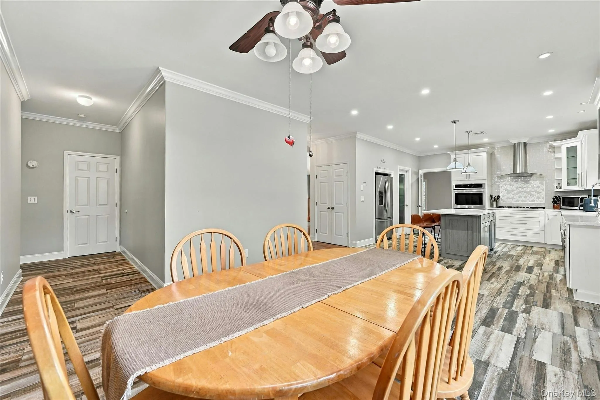 23 Moss Creek Lane, Brookhaven, NY, 5 Bedrooms Bedrooms, 11 Rooms Rooms,4 BathroomsBathrooms,Residential,For Rent,Moss Creek,0,1062088 23 Moss Creek Lane, Brookhaven, NY, 5 Bedrooms Bedrooms, 11 Rooms Rooms,4 BathroomsBathrooms,Residential,For Rent,Moss Creek,0,1062088