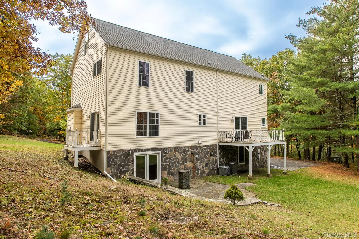 7 Stonehouse Road, Clinton, NY, 4 Bedrooms Bedrooms, 15 Rooms Rooms,3 BathroomsBathrooms,Residential,For Rent,Stonehouse,0,1062113 7 Stonehouse Road, Clinton, NY, 4 Bedrooms Bedrooms, 15 Rooms Rooms,3 BathroomsBathrooms,Residential,For Rent,Stonehouse,0,1062113
