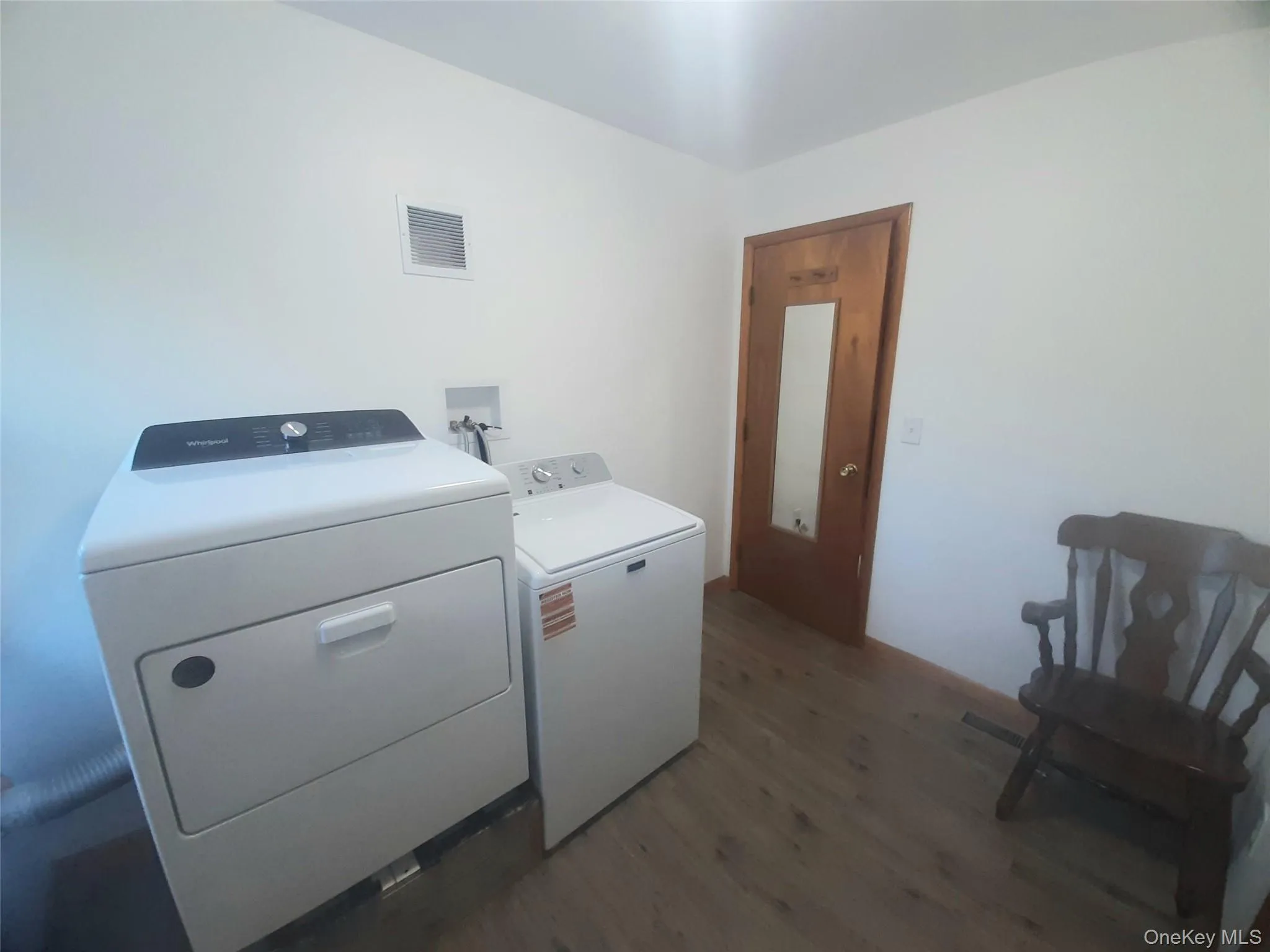 384 Cedar Hill Road, Wappinger, NY, 4 Bedrooms Bedrooms, 9 Rooms Rooms,3 BathroomsBathrooms,Residential,For Rent,Cedar Hill,0,1062123 384 Cedar Hill Road, Wappinger, NY, 4 Bedrooms Bedrooms, 9 Rooms Rooms,3 BathroomsBathrooms,Residential,For Rent,Cedar Hill,0,1062123