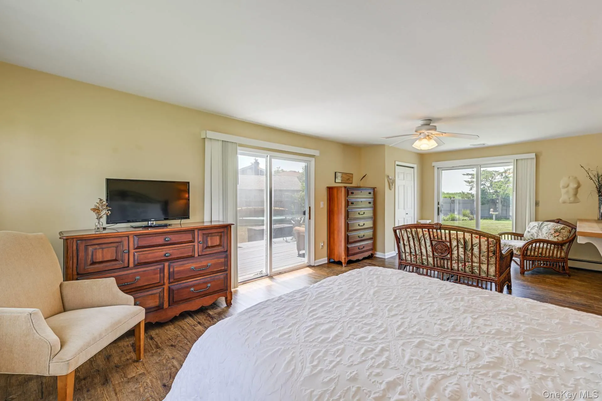 25 Seatuck Lane, Southampton, NY, 3 Bedroom Bedrooms, 5 Room Rooms,2 BathroomBathrooms,Residential Lease,For Rent,Seatuck,0,1062124 25 Seatuck Lane, Southampton, NY, 3 Bedroom Bedrooms, 5 Room Rooms,2 BathroomBathrooms,Residential Lease,For Rent,Seatuck,0,1062124
