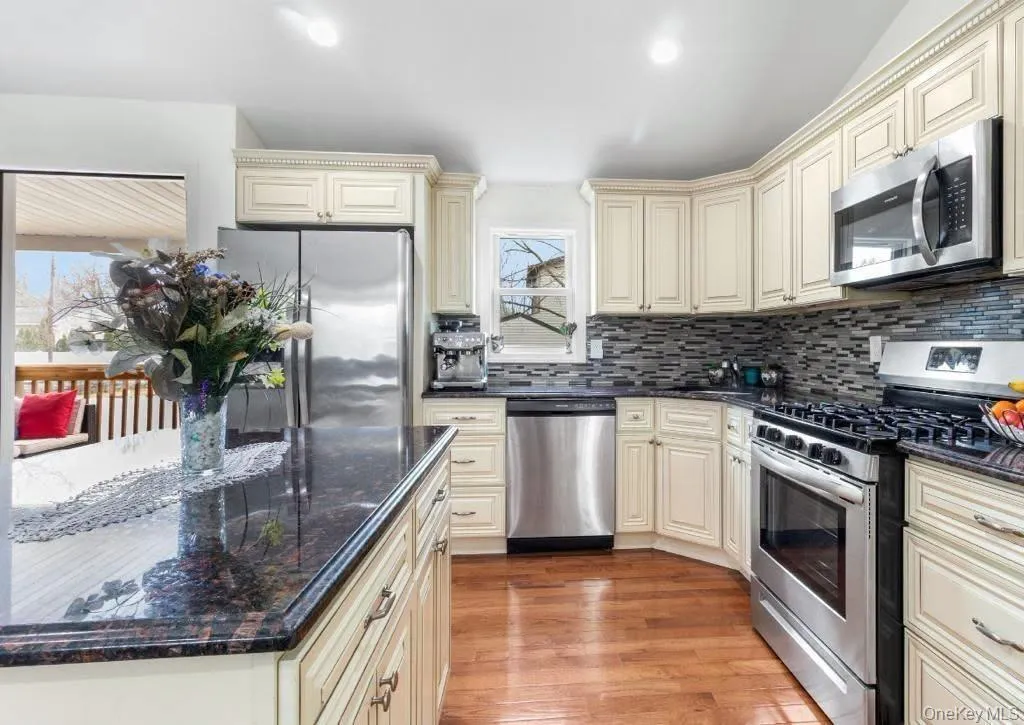 2 Somers Lane, Brookhaven, NY, 5 Bedroom Bedrooms, 8 Room Rooms,3 BathroomBathrooms,Residential Lease,For Rent,Somers,0,1062129 2 Somers Lane, Brookhaven, NY, 5 Bedroom Bedrooms, 8 Room Rooms,3 BathroomBathrooms,Residential Lease,For Rent,Somers,0,1062129