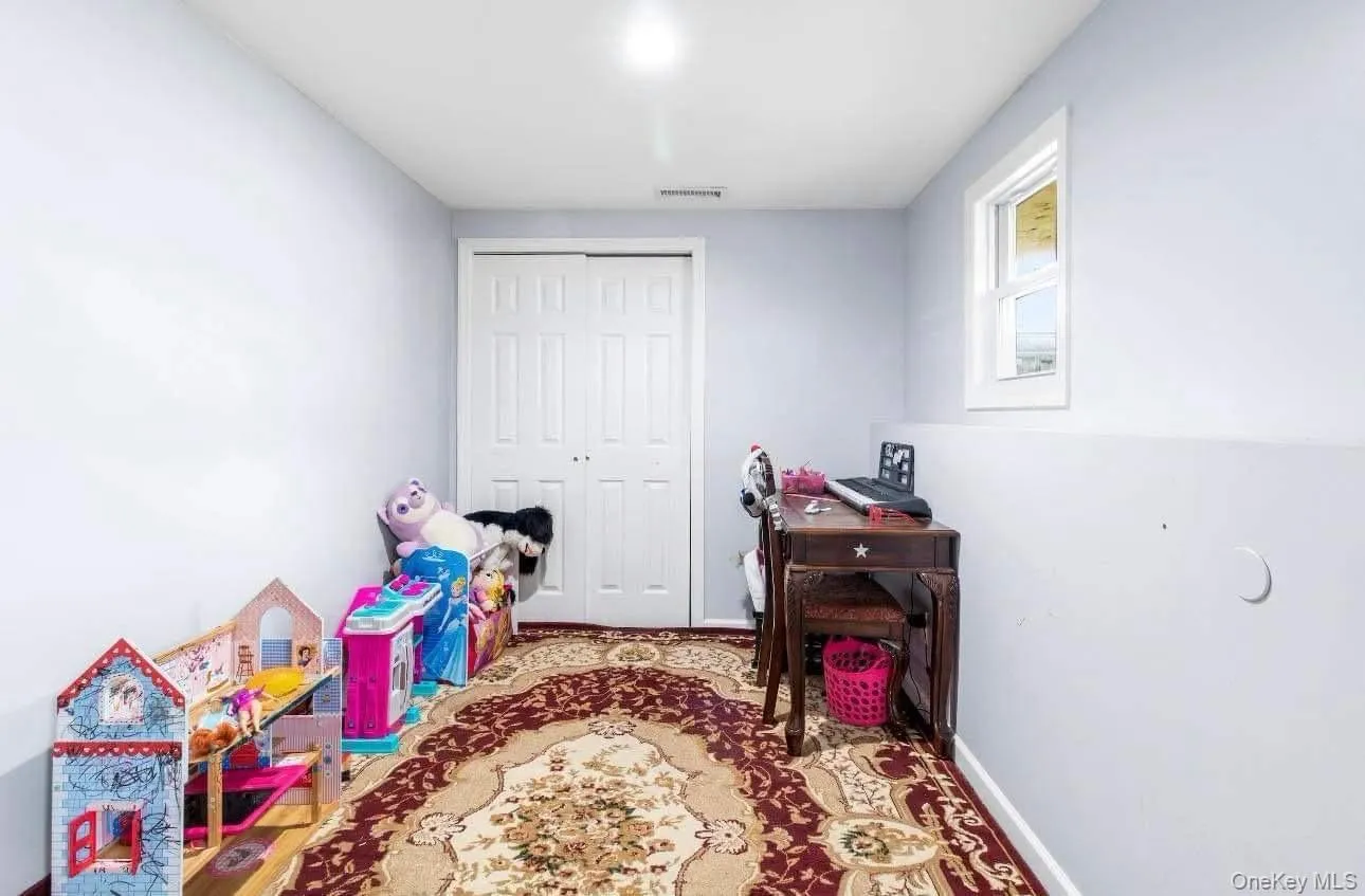 2 Somers Lane, Brookhaven, NY, 5 Bedroom Bedrooms, 8 Room Rooms,3 BathroomBathrooms,Residential Lease,For Rent,Somers,0,1062129 2 Somers Lane, Brookhaven, NY, 5 Bedroom Bedrooms, 8 Room Rooms,3 BathroomBathrooms,Residential Lease,For Rent,Somers,0,1062129