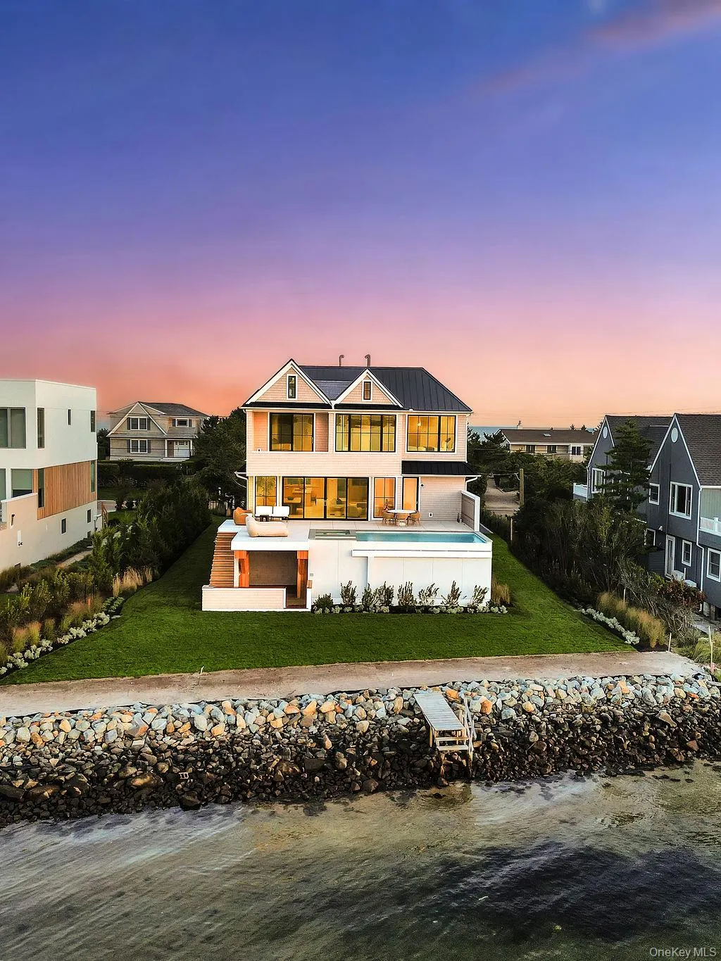 498 Dune Road, Southampton, New York 11978