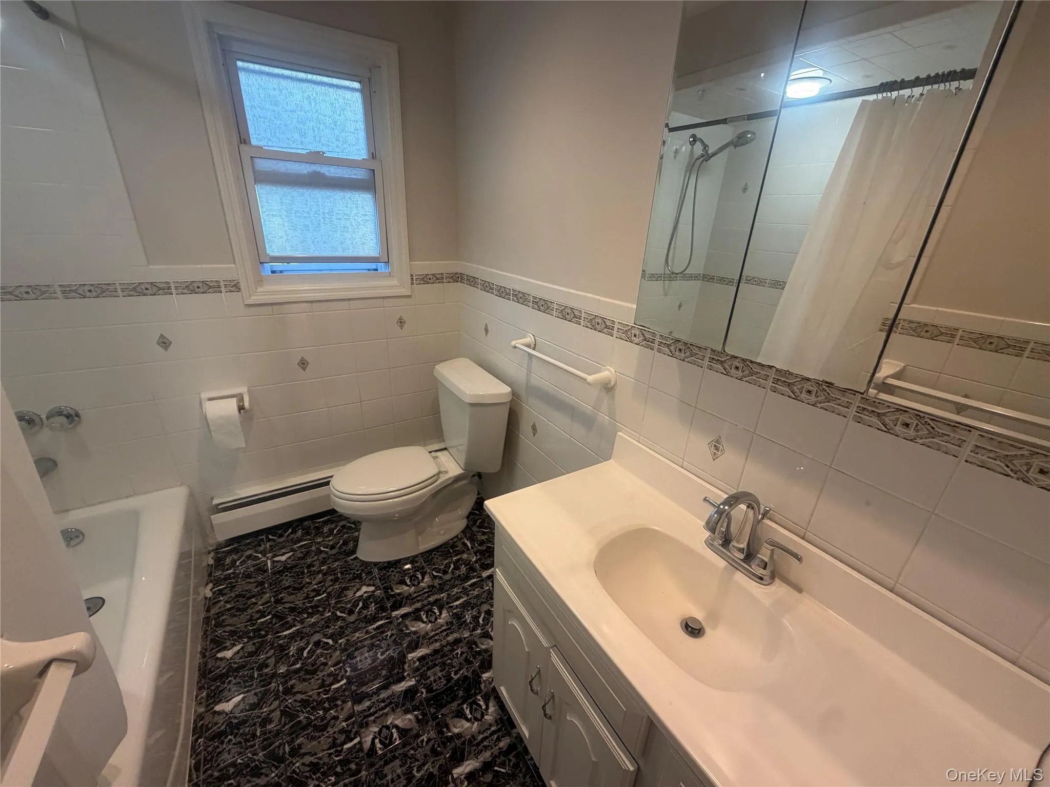 325 Glenbrook Avenue, Yonkers, NY, 3 Bedroom Bedrooms, 5 Room Rooms,1 BathroomBathrooms,Residential Lease,For Rent,Glenbrook,0,1062145 325 Glenbrook Avenue, Yonkers, NY, 3 Bedroom Bedrooms, 5 Room Rooms,1 BathroomBathrooms,Residential Lease,For Rent,Glenbrook,0,1062145