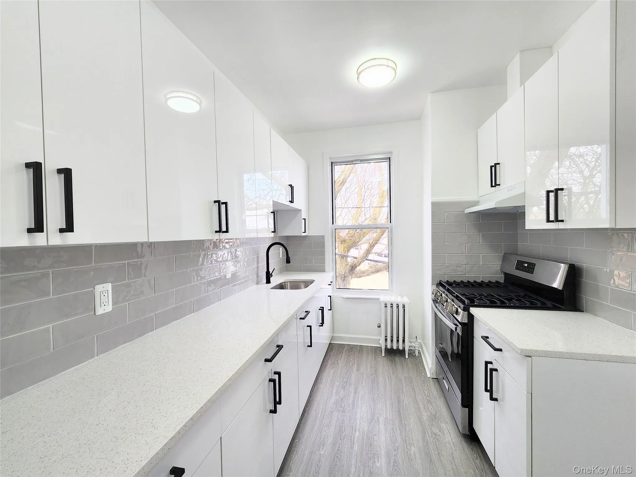 60-22 Flushing Avenue, New York, NY, 3 Bedroom Bedrooms, 5 Room Rooms,1 BathroomBathrooms,Residential Lease,For Rent,Flushing,0,1062161 60-22 Flushing Avenue, New York, NY, 3 Bedroom Bedrooms, 5 Room Rooms,1 BathroomBathrooms,Residential Lease,For Rent,Flushing,0,1062161