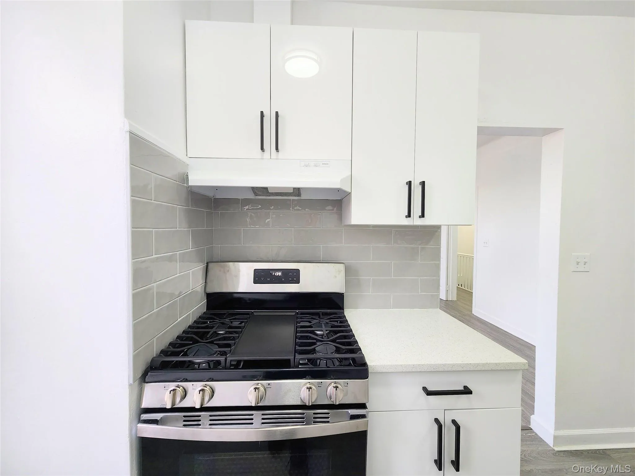 60-22 Flushing Avenue, New York, NY, 3 Bedroom Bedrooms, 5 Room Rooms,1 BathroomBathrooms,Residential Lease,For Rent,Flushing,0,1062161 60-22 Flushing Avenue, New York, NY, 3 Bedroom Bedrooms, 5 Room Rooms,1 BathroomBathrooms,Residential Lease,For Rent,Flushing,0,1062161