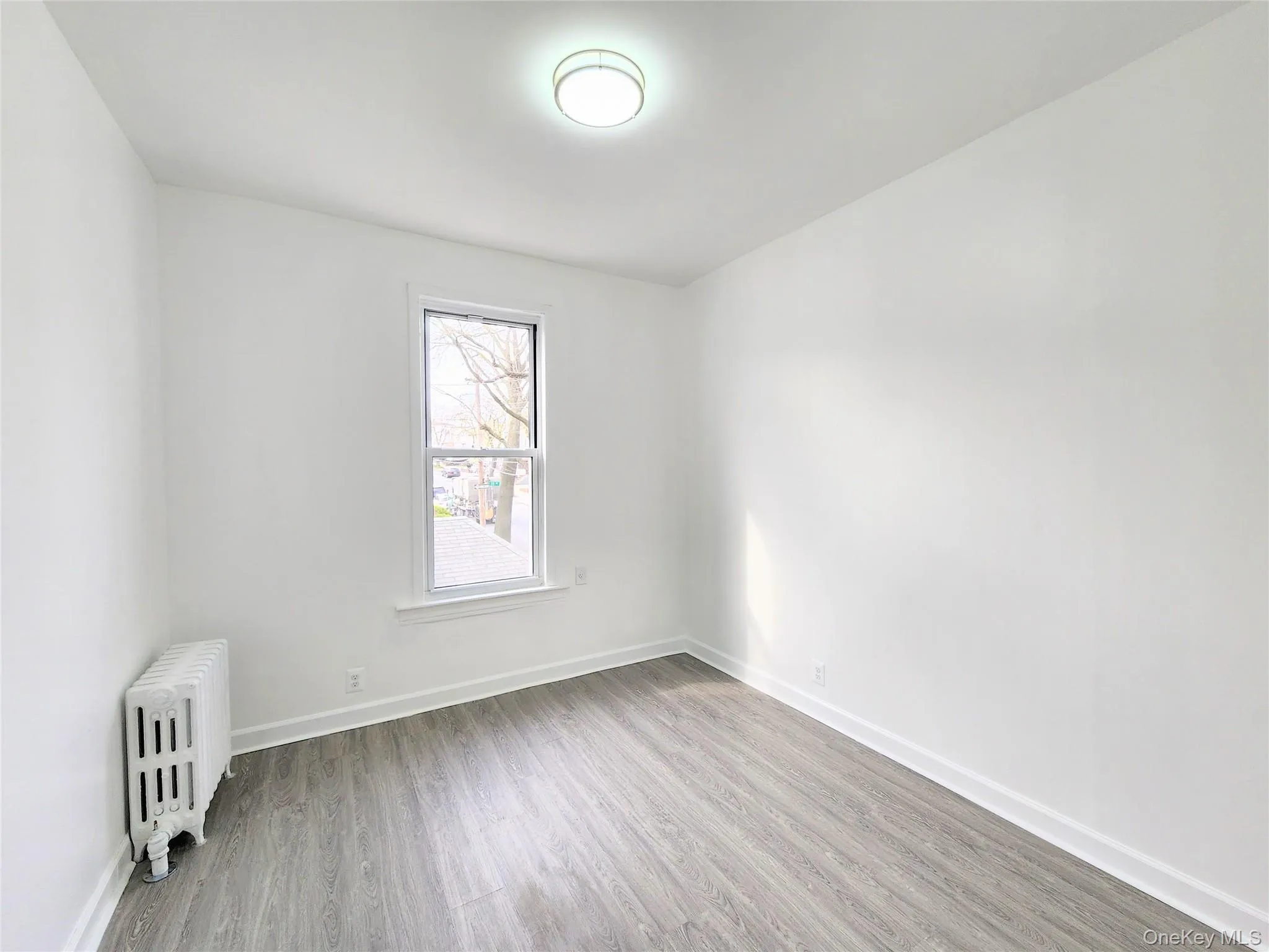 60-22 Flushing Avenue, New York, NY, 3 Bedroom Bedrooms, 5 Room Rooms,1 BathroomBathrooms,Residential Lease,For Rent,Flushing,0,1062161 60-22 Flushing Avenue, New York, NY, 3 Bedroom Bedrooms, 5 Room Rooms,1 BathroomBathrooms,Residential Lease,For Rent,Flushing,0,1062161