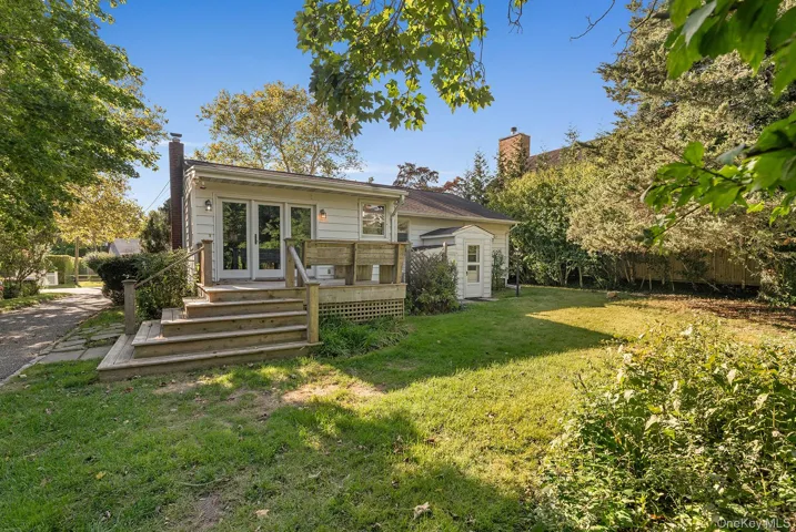 35 Meadowlark Lane, Southampton, New York 11963