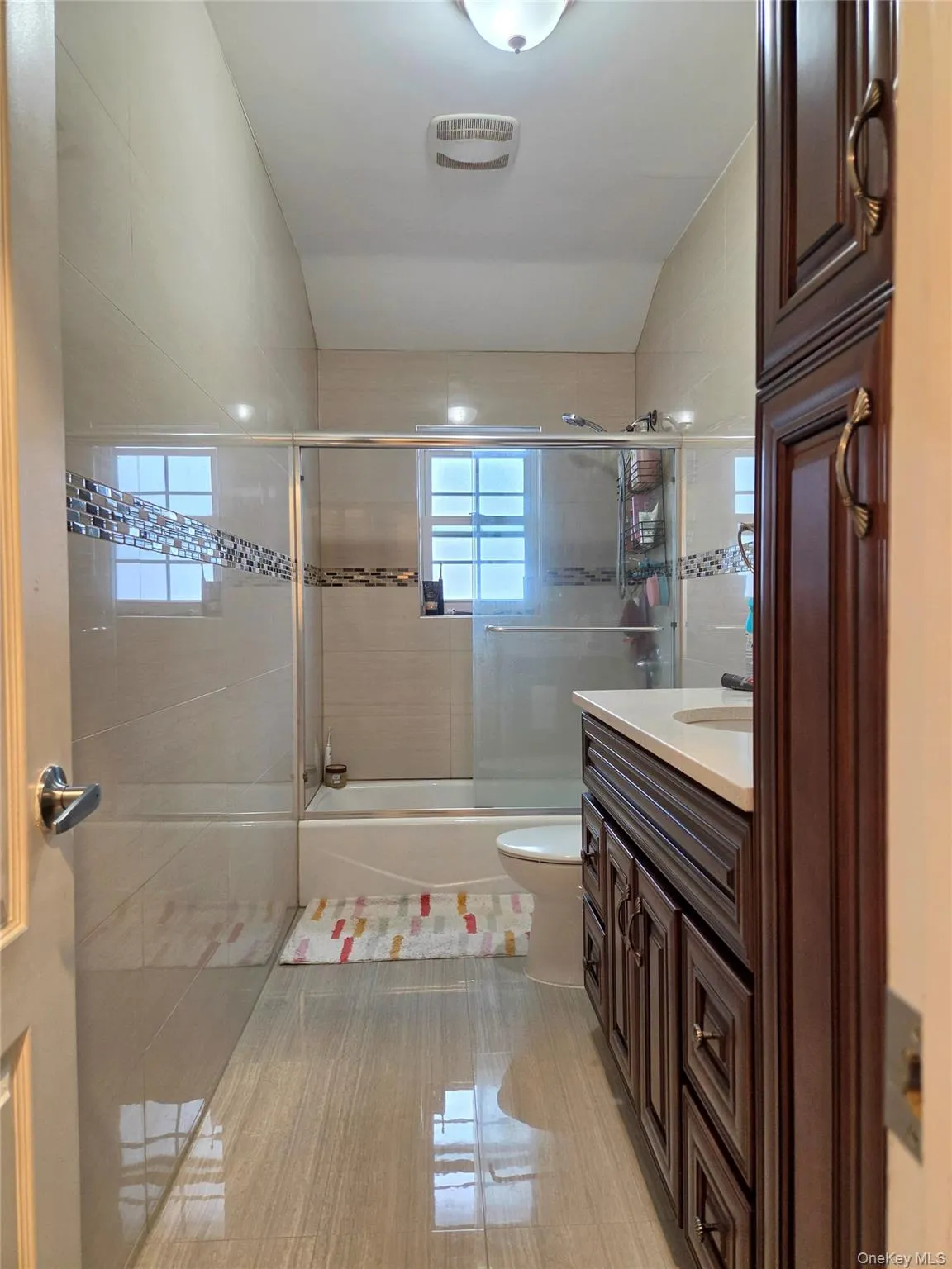 6430 231st Street, New York, NY, 3 Bedroom Bedrooms, 7 Room Rooms,2 BathroomBathrooms,Residential Lease,For Rent,231st,0,1062168 6430 231st Street, New York, NY, 3 Bedroom Bedrooms, 7 Room Rooms,2 BathroomBathrooms,Residential Lease,For Rent,231st,0,1062168