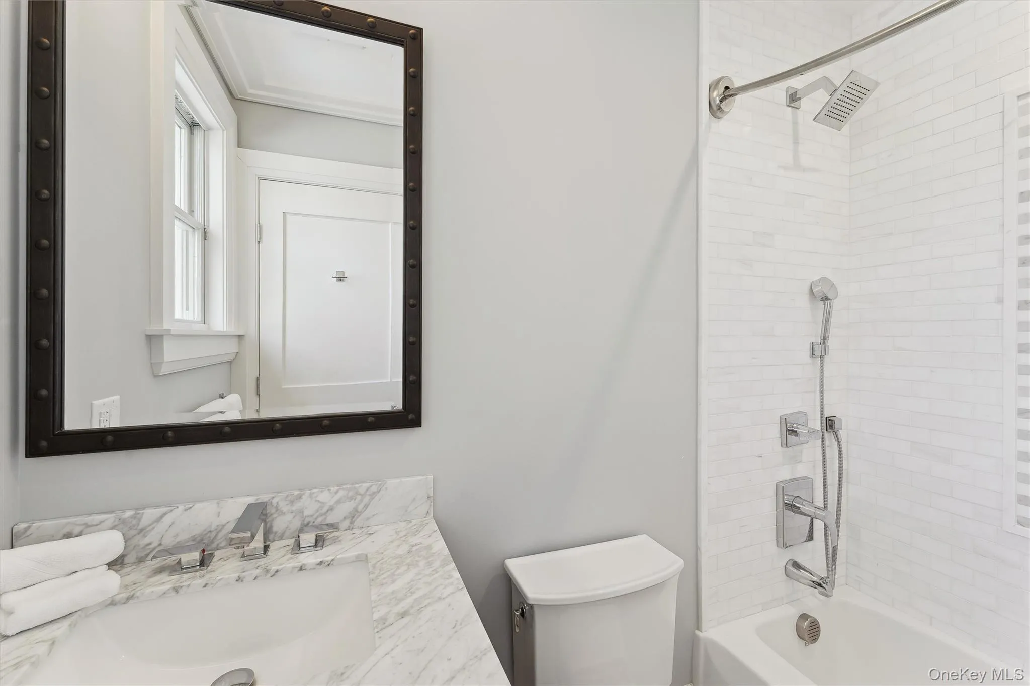 En Suite Guest Bathroom En Suite Guest Bathroom