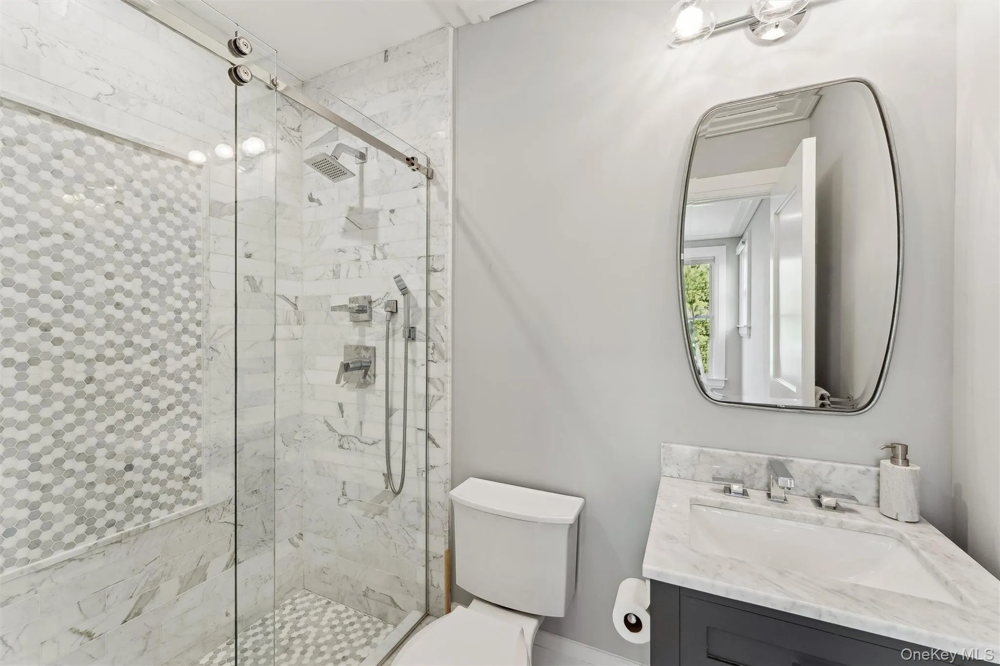 En Suite Office Bathroom En Suite Office Bathroom