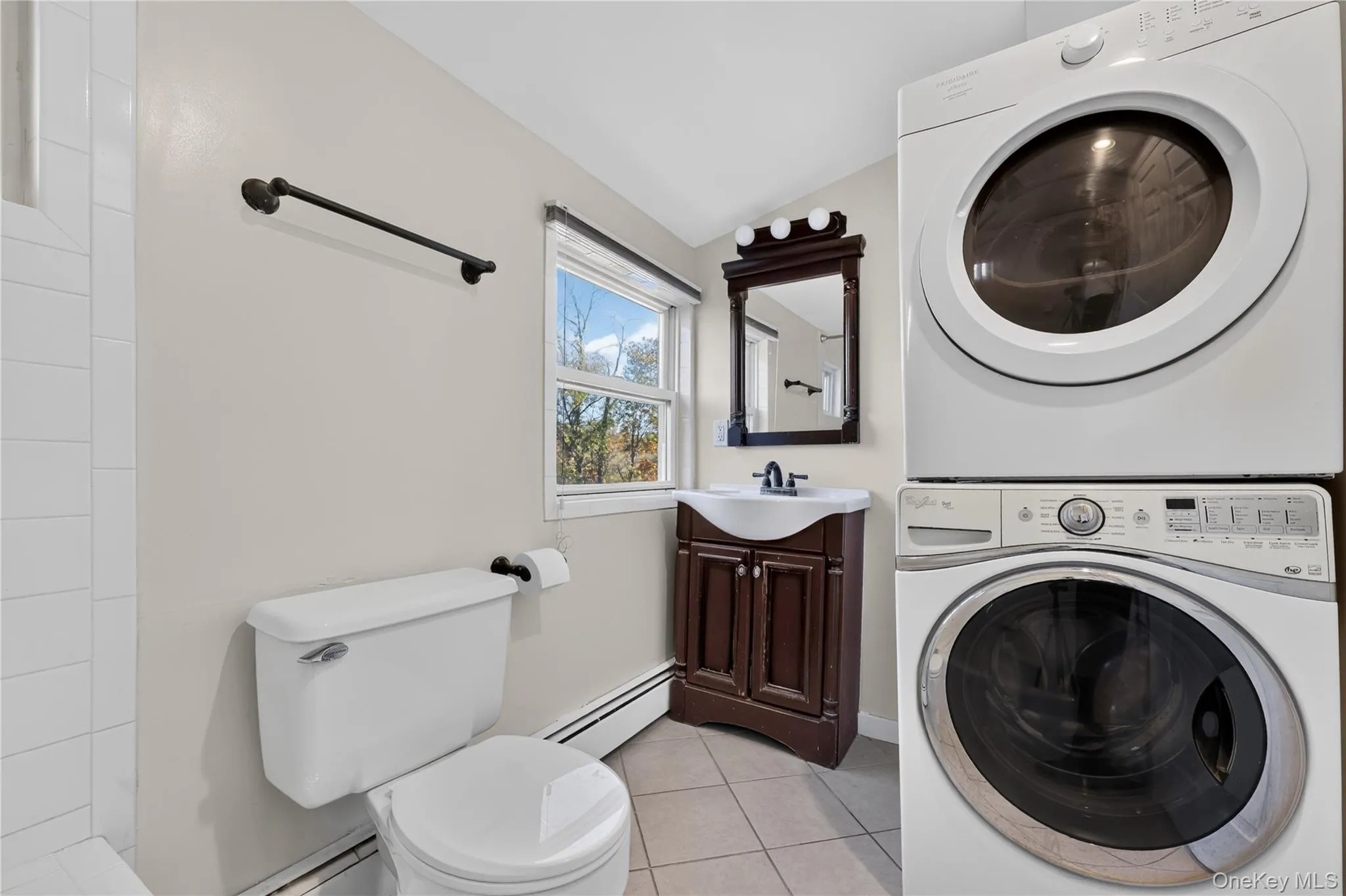 16 Lake Road, Ramapo, NY, 4 Bedrooms Bedrooms, 10 Rooms Rooms,2 BathroomsBathrooms,Residential,For Rent,Lake,0,1062177 16 Lake Road, Ramapo, NY, 4 Bedrooms Bedrooms, 10 Rooms Rooms,2 BathroomsBathrooms,Residential,For Rent,Lake,0,1062177