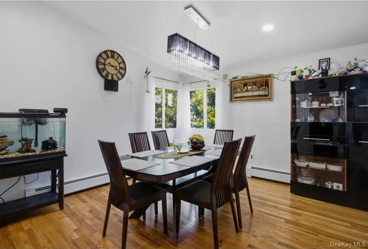 4 Medford Place, Clarkstown, NY, 4 Bedroom Bedrooms, 10 Room Rooms,2 BathroomBathrooms,Residential Lease,For Rent,Medford,0,1062178 4 Medford Place, Clarkstown, NY, 4 Bedroom Bedrooms, 10 Room Rooms,2 BathroomBathrooms,Residential Lease,For Rent,Medford,0,1062178