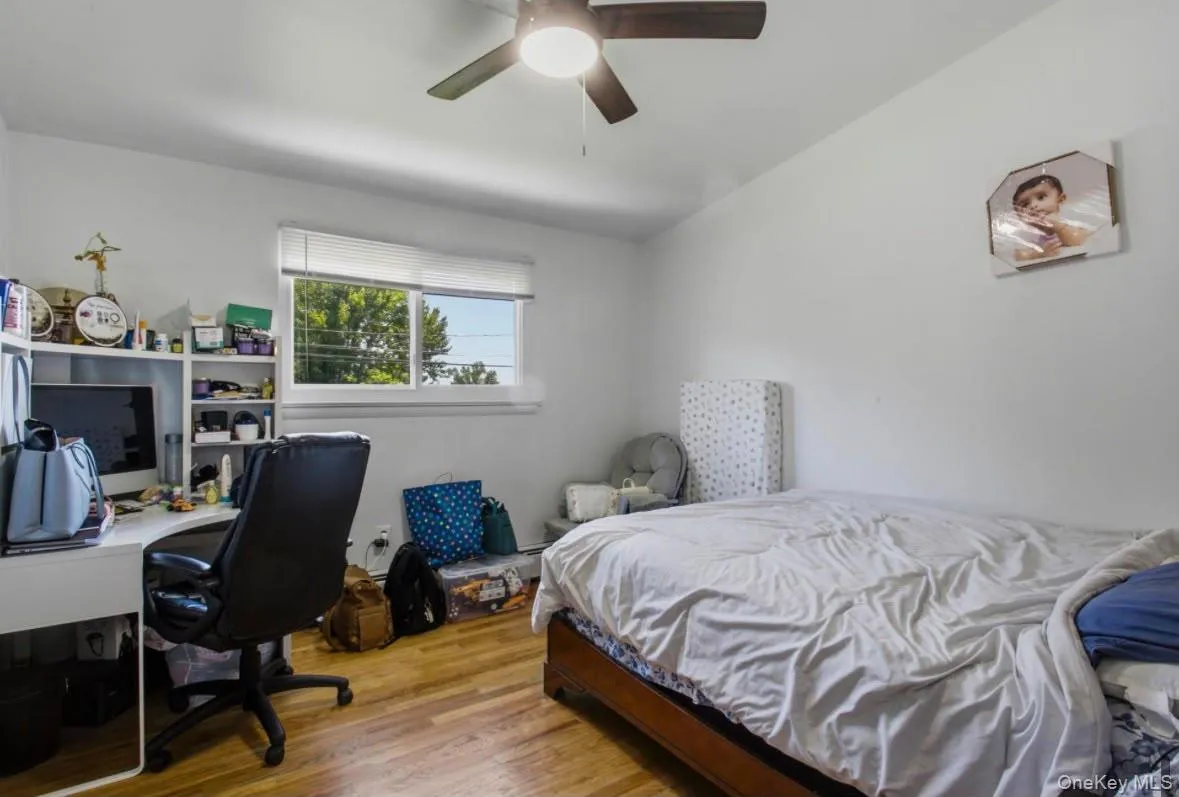 4 Medford Place, Clarkstown, NY, 4 Bedroom Bedrooms, 10 Room Rooms,2 BathroomBathrooms,Residential Lease,For Rent,Medford,0,1062178 4 Medford Place, Clarkstown, NY, 4 Bedroom Bedrooms, 10 Room Rooms,2 BathroomBathrooms,Residential Lease,For Rent,Medford,0,1062178