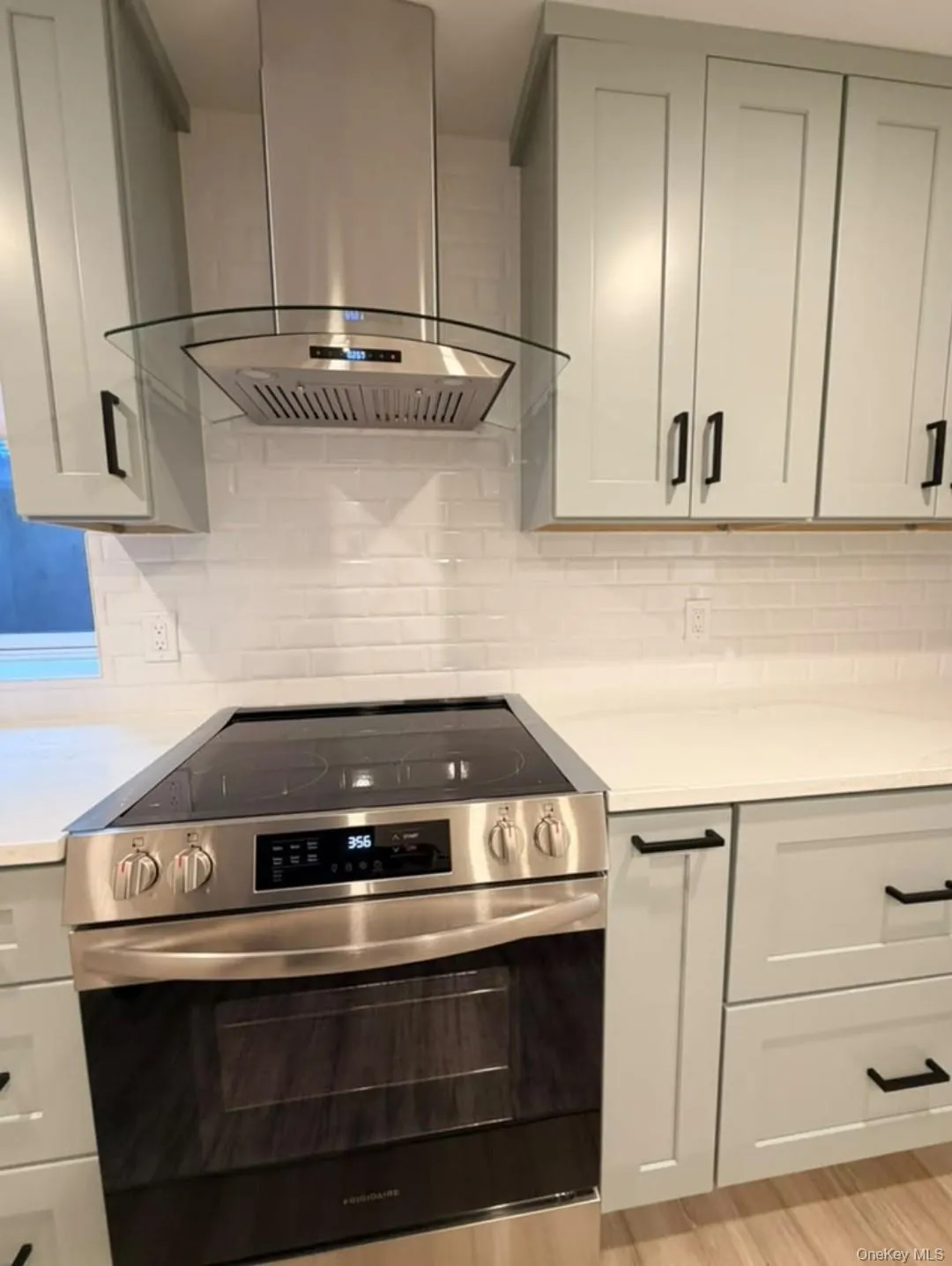 16 Ocean Avenue, Southampton, NY, 1 Bedroom Bedrooms, 4 Rooms Rooms,1 BathroomBathrooms,Residential Lease,For Rent,Ocean,0,1062183 16 Ocean Avenue, Southampton, NY, 1 Bedroom Bedrooms, 4 Rooms Rooms,1 BathroomBathrooms,Residential Lease,For Rent,Ocean,0,1062183