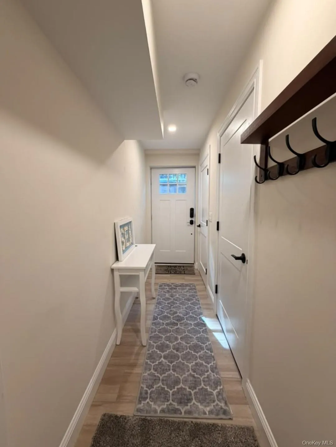 16 Ocean Avenue, Southampton, NY, 1 Bedroom Bedrooms, 4 Room Rooms,1 BathroomBathrooms,Residential Lease,For Rent,Ocean,0,1062183 16 Ocean Avenue, Southampton, NY, 1 Bedroom Bedrooms, 4 Room Rooms,1 BathroomBathrooms,Residential Lease,For Rent,Ocean,0,1062183