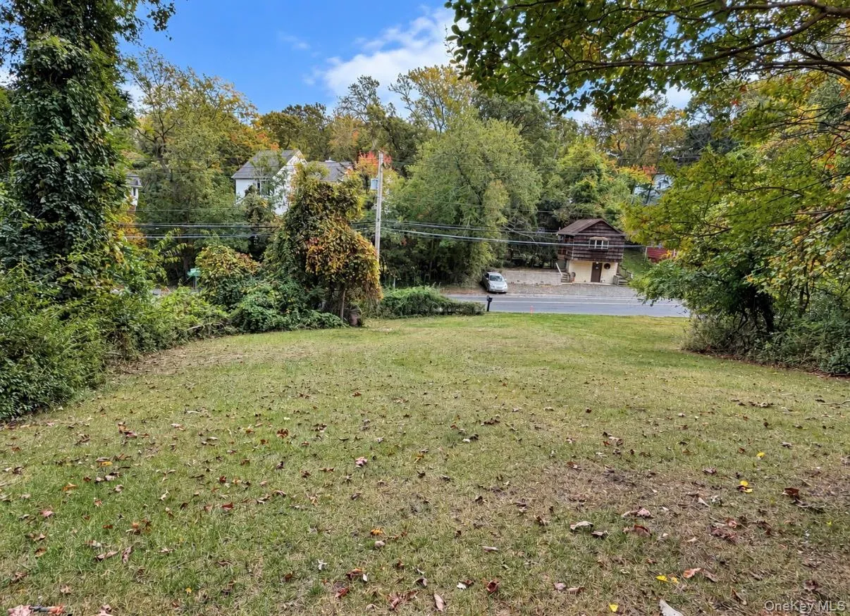 140 Hallock Landing Road, Brookhaven, NY, 4 Bedrooms Bedrooms, 7 Rooms Rooms,2 BathroomsBathrooms,Residential,For Rent,Hallock Landing,0,1062188 140 Hallock Landing Road, Brookhaven, NY, 4 Bedrooms Bedrooms, 7 Rooms Rooms,2 BathroomsBathrooms,Residential,For Rent,Hallock Landing,0,1062188