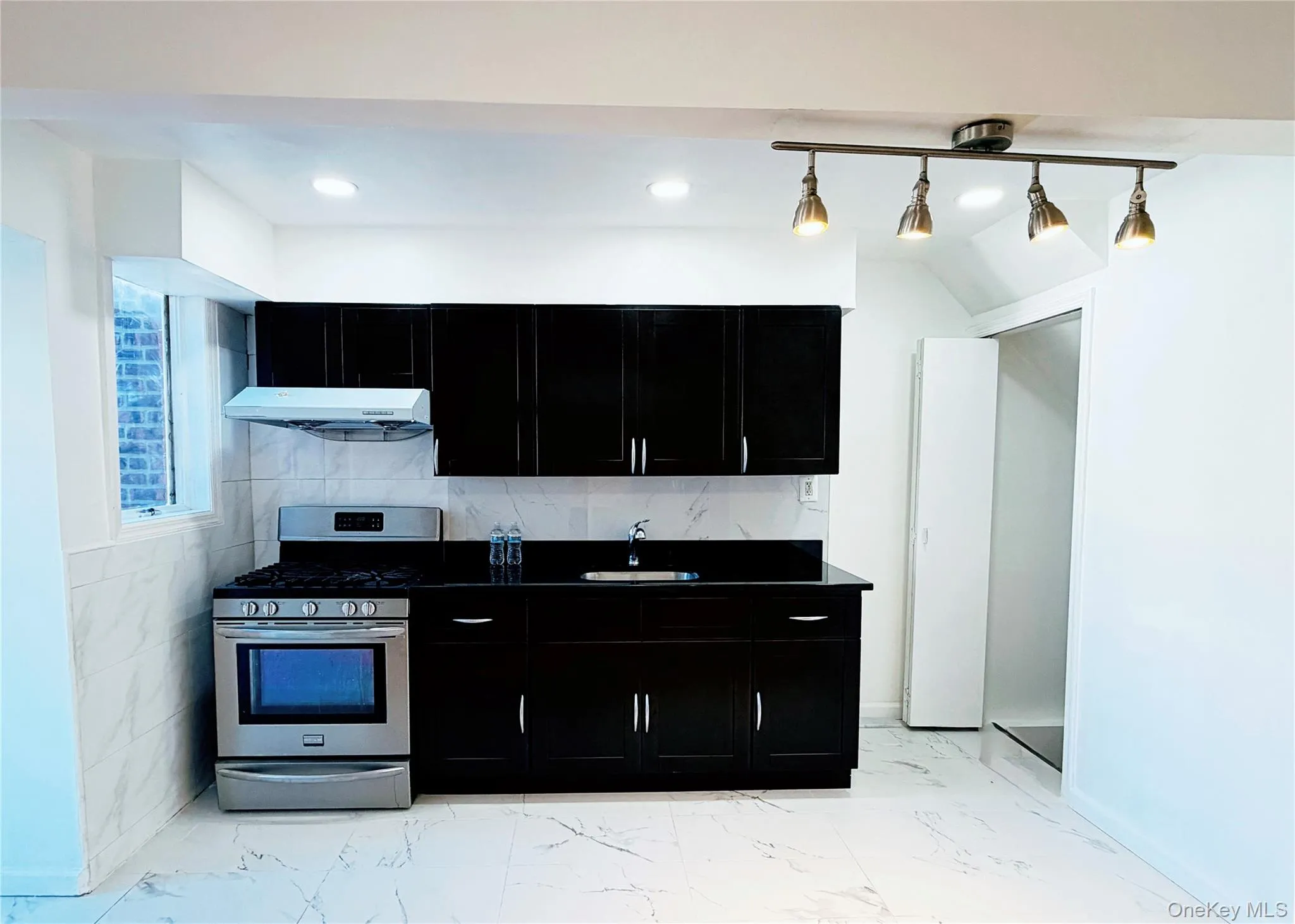 15145 20th Road, New York, NY, 3 Bedrooms Bedrooms, 7 Rooms Rooms,2 BathroomsBathrooms,Residential,For Rent,20th,0,1062192 15145 20th Road, New York, NY, 3 Bedrooms Bedrooms, 7 Rooms Rooms,2 BathroomsBathrooms,Residential,For Rent,20th,0,1062192