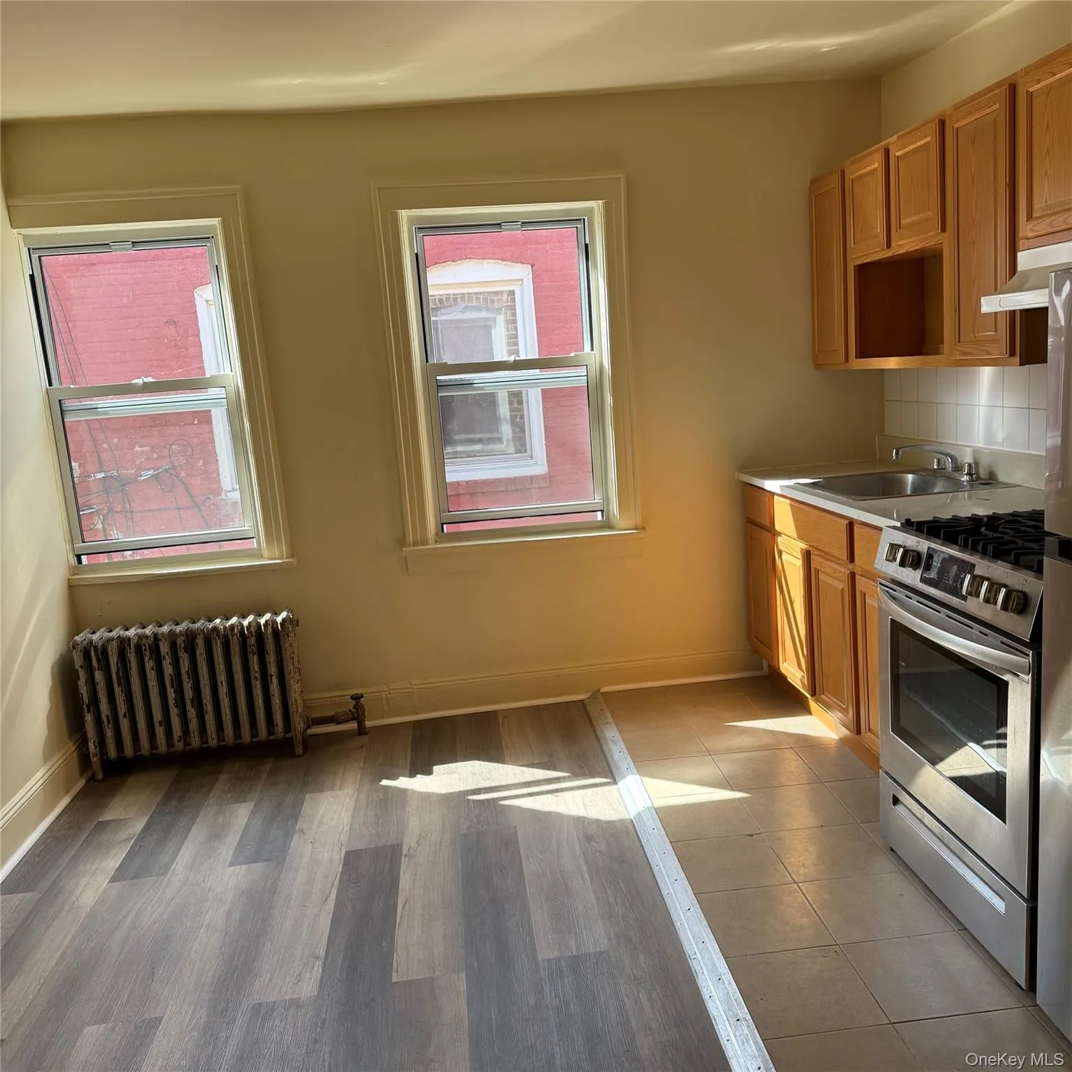 205-25 113th Avenue, New York, NY, 3 Bedroom Bedrooms, 4 Room Rooms,1 BathroomBathrooms,Residential Lease,For Rent,113th,0,1062195 205-25 113th Avenue, New York, NY, 3 Bedroom Bedrooms, 4 Room Rooms,1 BathroomBathrooms,Residential Lease,For Rent,113th,0,1062195