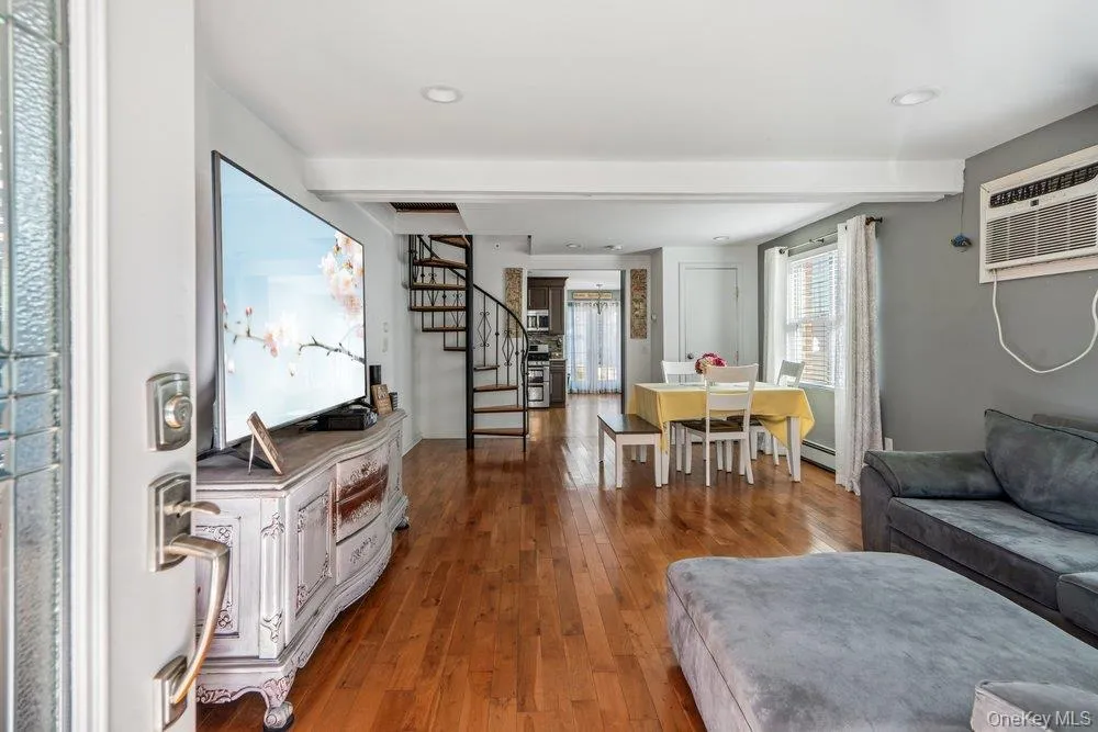 83 Nottingham Avenue, Brookhaven, NY, 1 Bedroom Bedrooms, 4 Rooms Rooms,1 BathroomBathrooms,Residential,For Rent,Nottingham,0,1062196 83 Nottingham Avenue, Brookhaven, NY, 1 Bedroom Bedrooms, 4 Rooms Rooms,1 BathroomBathrooms,Residential,For Rent,Nottingham,0,1062196