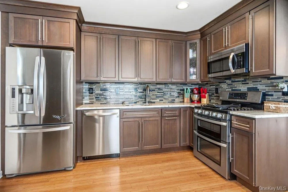 83 Nottingham Avenue, Brookhaven, NY, 1 Bedroom Bedrooms, 4 Rooms Rooms,1 BathroomBathrooms,Residential,For Rent,Nottingham,0,1062196 83 Nottingham Avenue, Brookhaven, NY, 1 Bedroom Bedrooms, 4 Rooms Rooms,1 BathroomBathrooms,Residential,For Rent,Nottingham,0,1062196