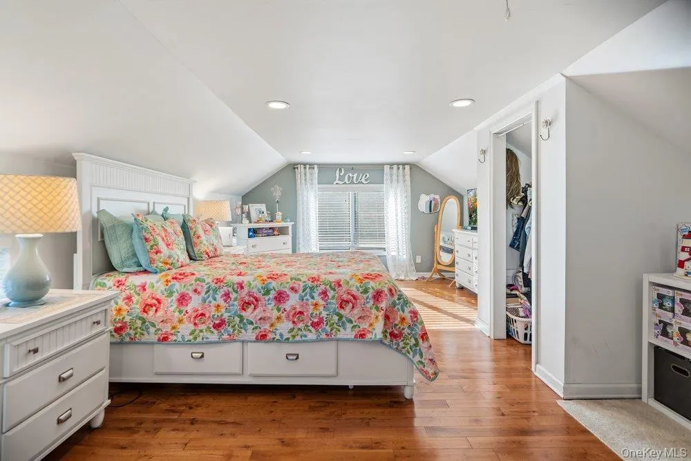 83 Nottingham Avenue, Brookhaven, NY, 1 Bedroom Bedrooms, 4 Rooms Rooms,1 BathroomBathrooms,Residential,For Rent,Nottingham,0,1062196 83 Nottingham Avenue, Brookhaven, NY, 1 Bedroom Bedrooms, 4 Rooms Rooms,1 BathroomBathrooms,Residential,For Rent,Nottingham,0,1062196
